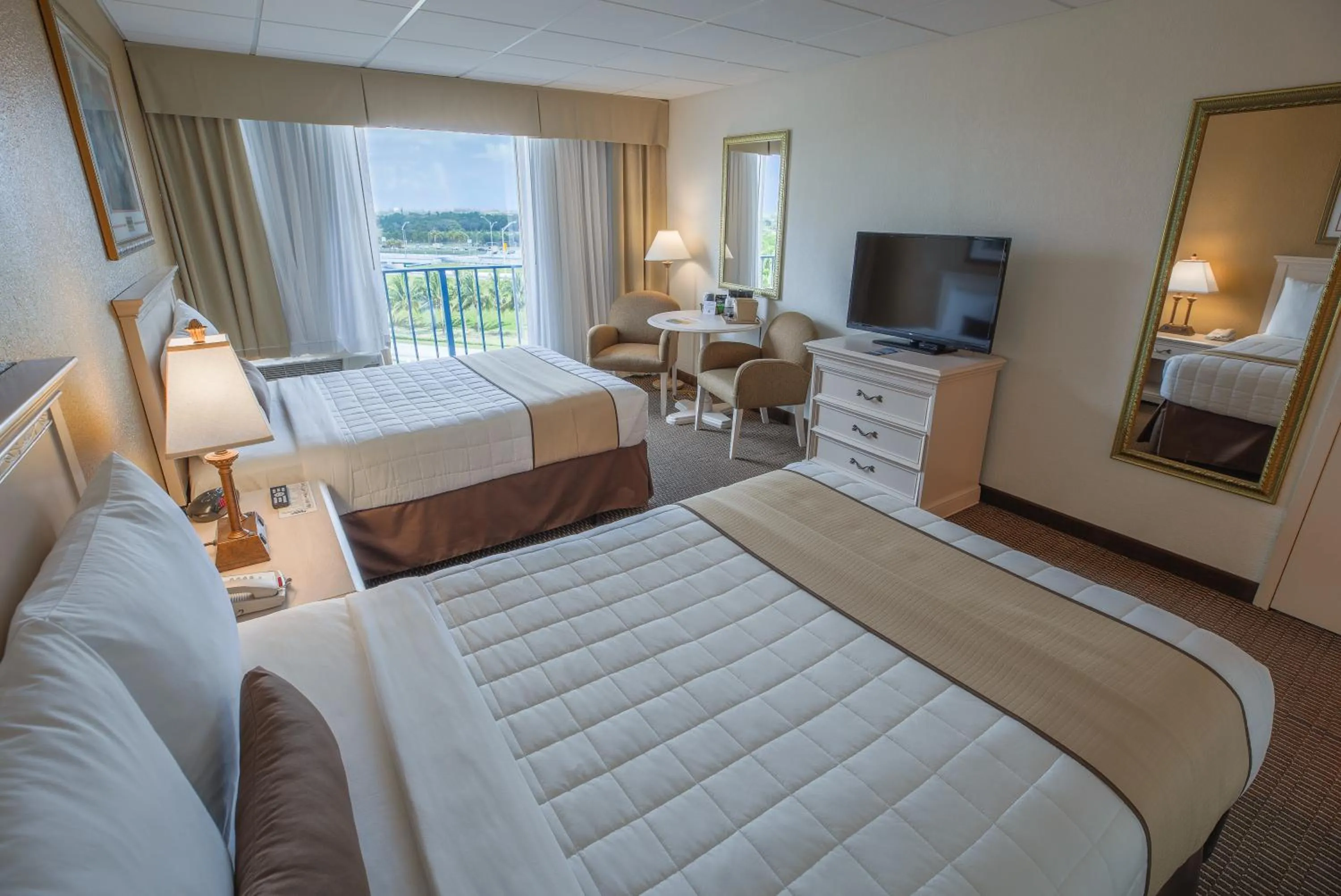 Photo of the whole room in Stadium Hotel