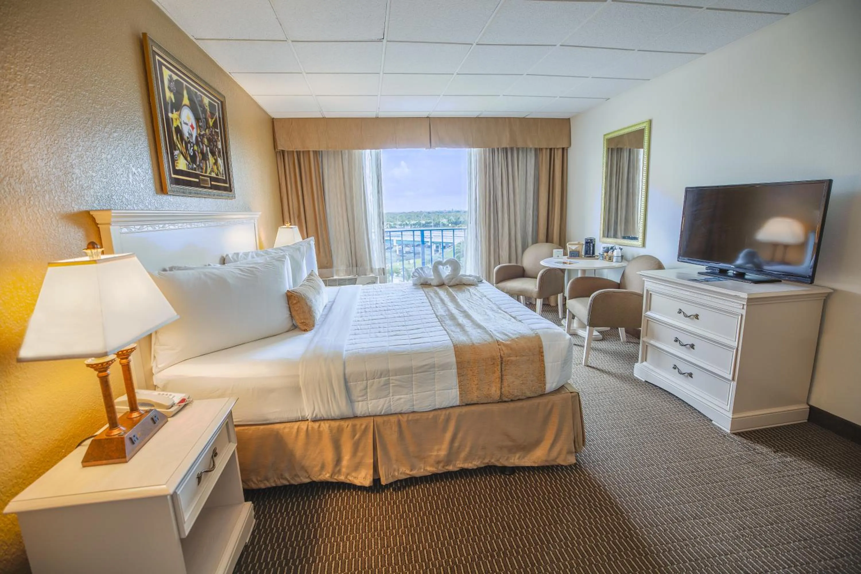 Photo of the whole room in Stadium Hotel