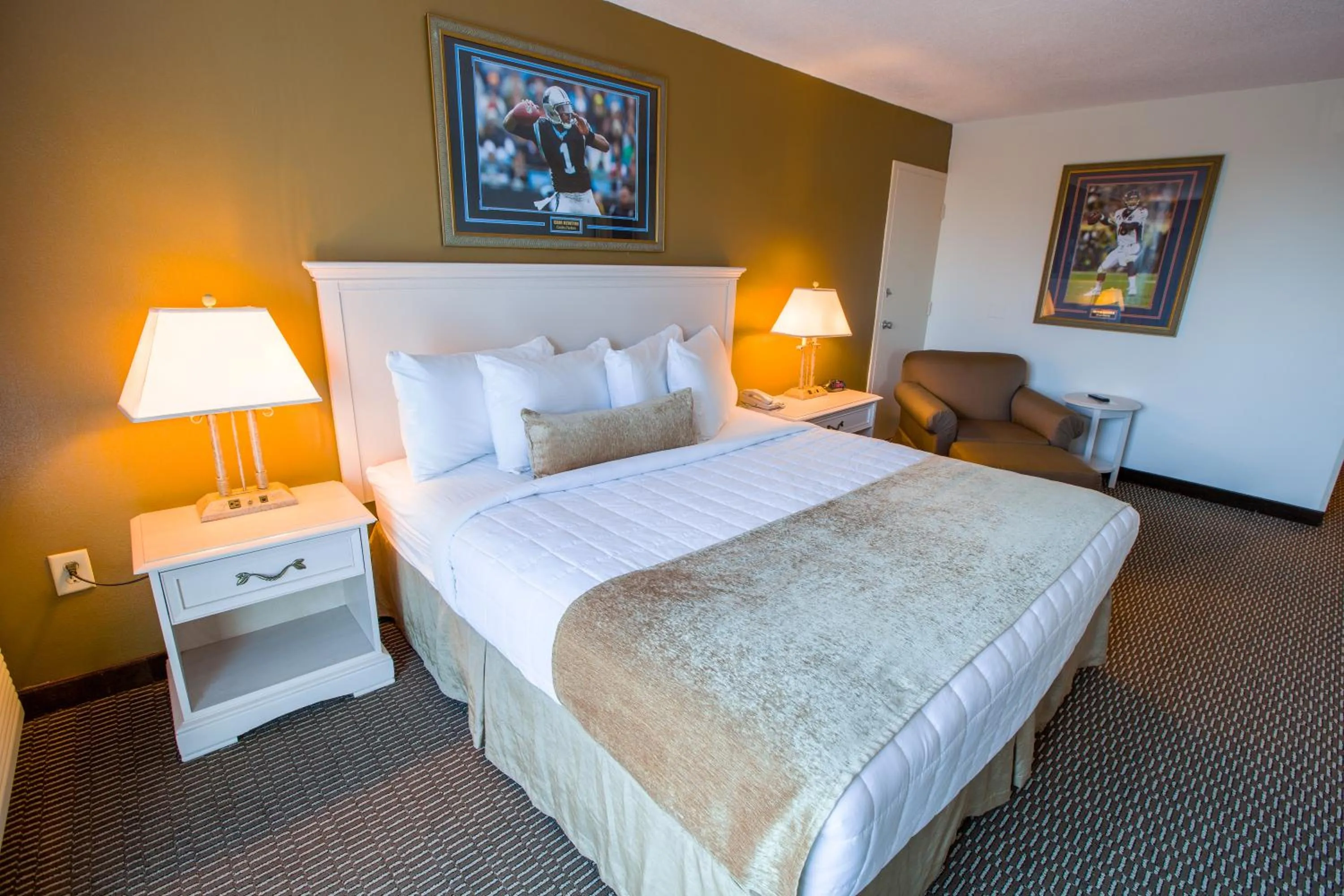 Photo of the whole room in Stadium Hotel