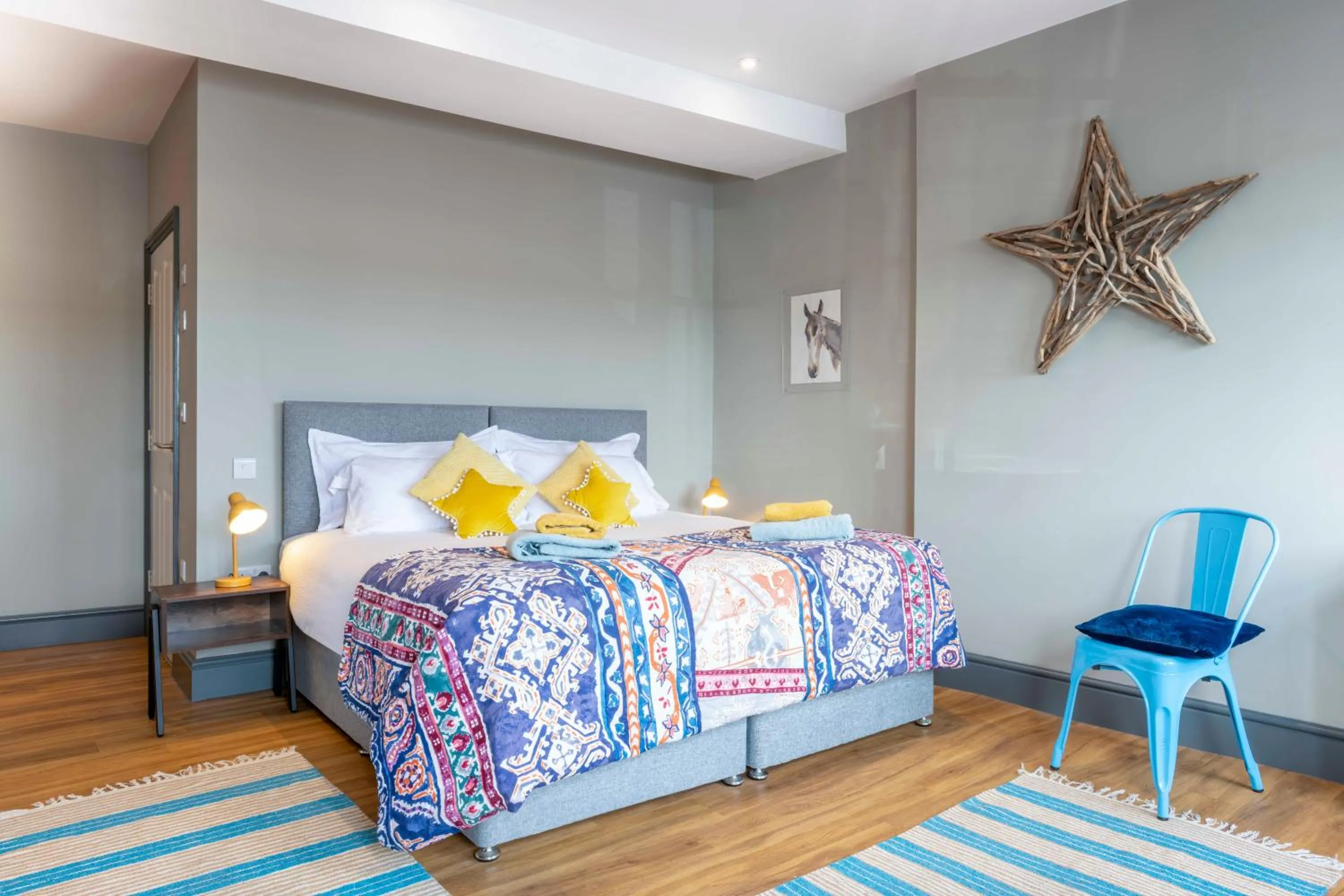 Bedroom, Bed in Sailors Rest