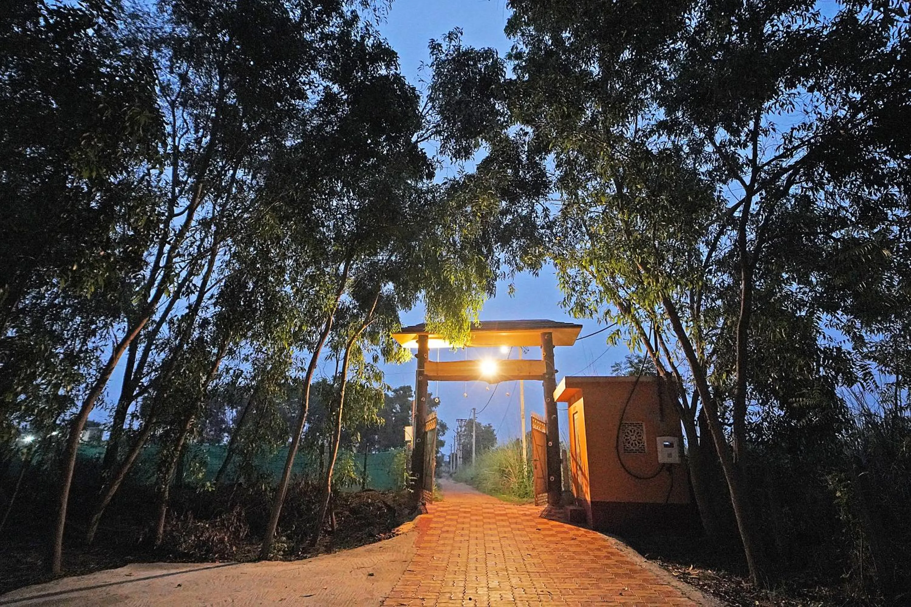 Day in Resort Neel Nirjan !! Best Family Couple friendly family Resort!!