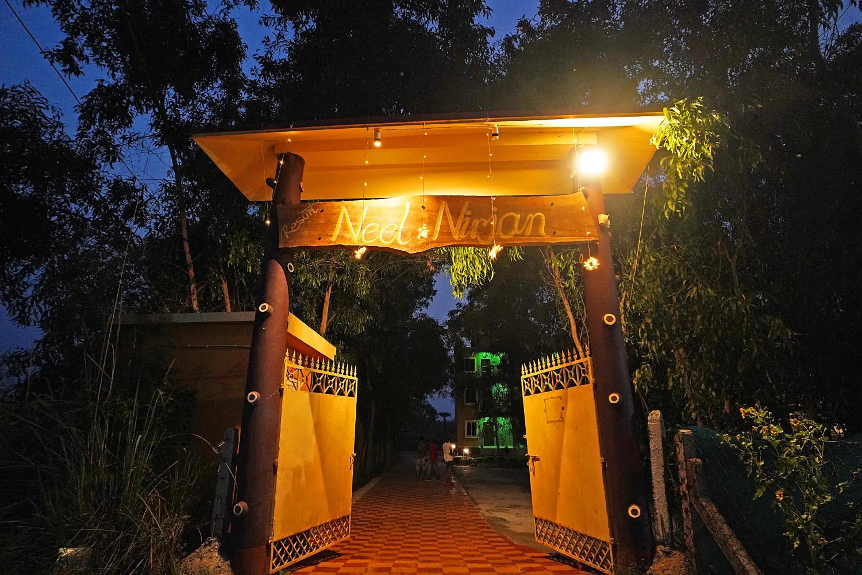 Night in Resort Neel Nirjan !! Best Family Couple friendly family Resort!!