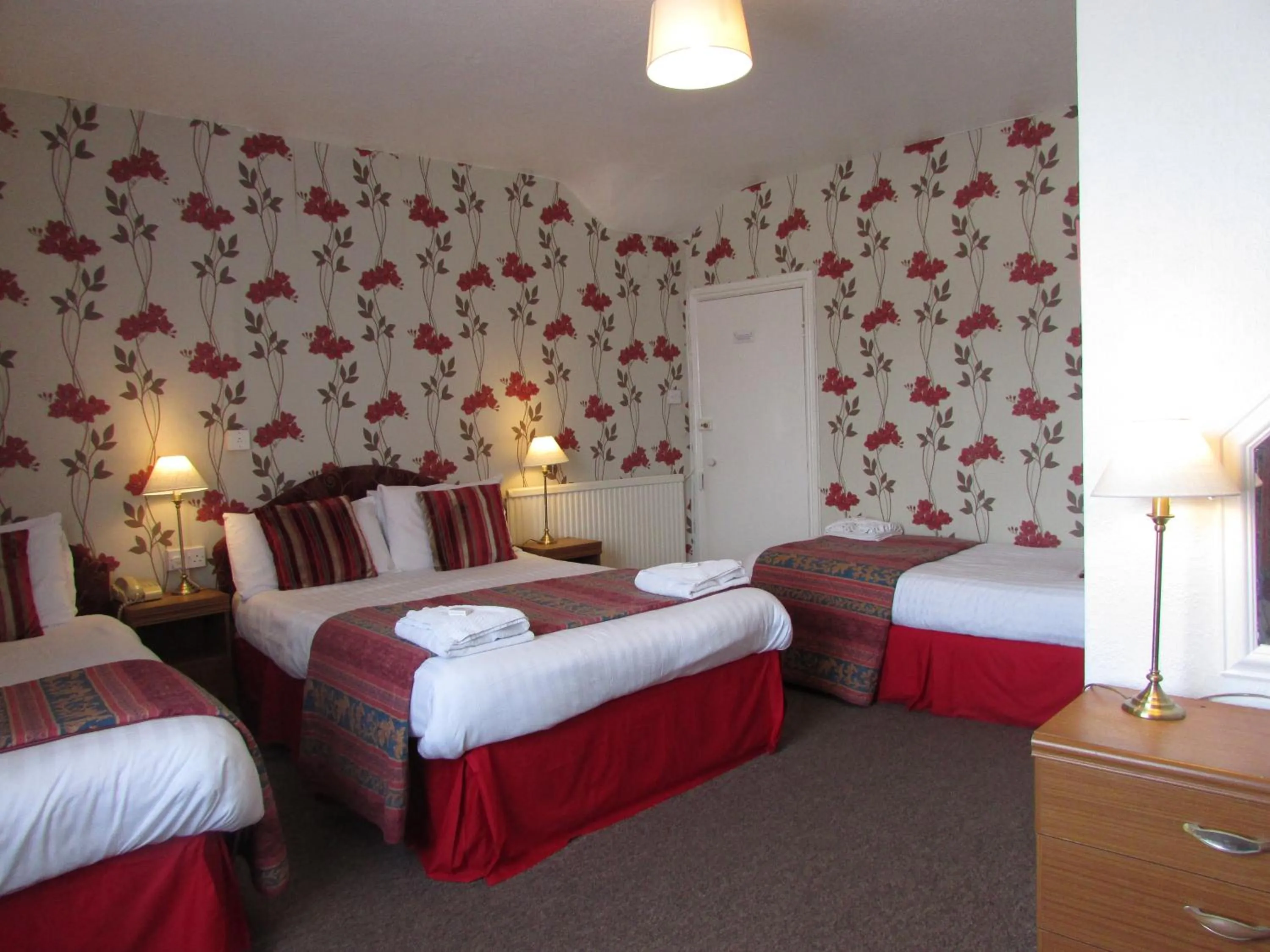 Bed in Holliers Hotel