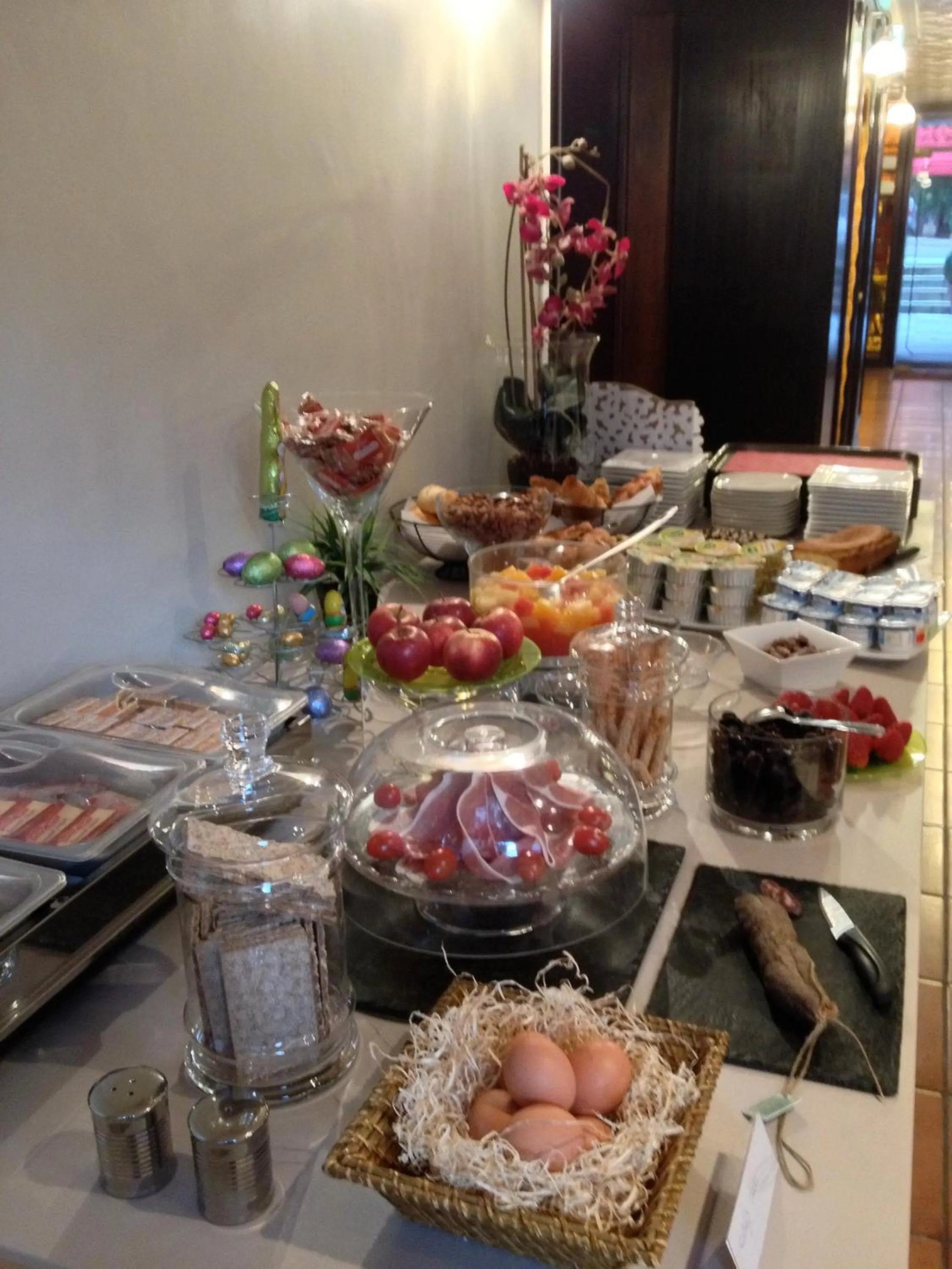 Restaurant/places to eat in Hôtel Albion