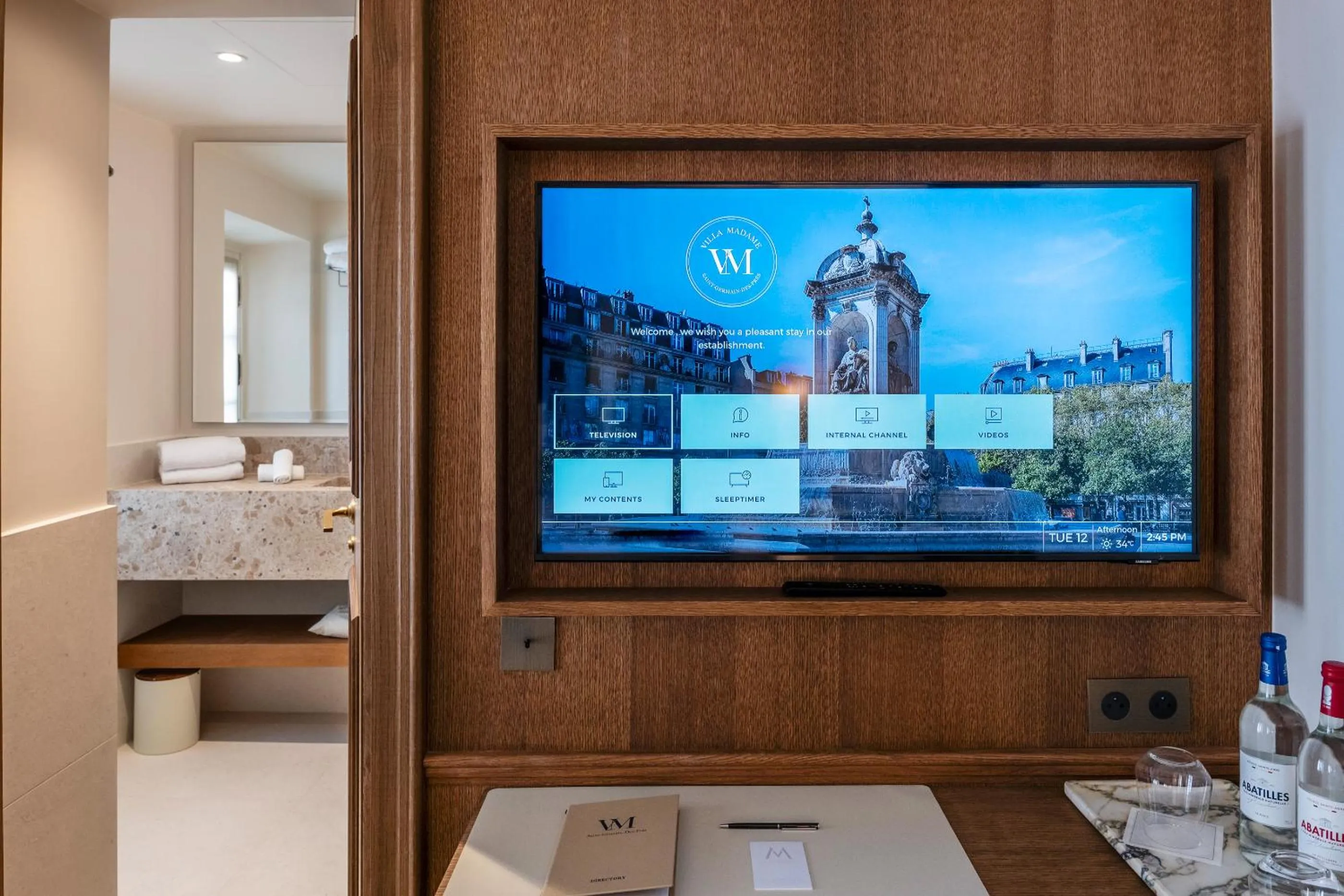 TV and multimedia in Hôtel Villa Madame - Saint-Germain-des-Prés