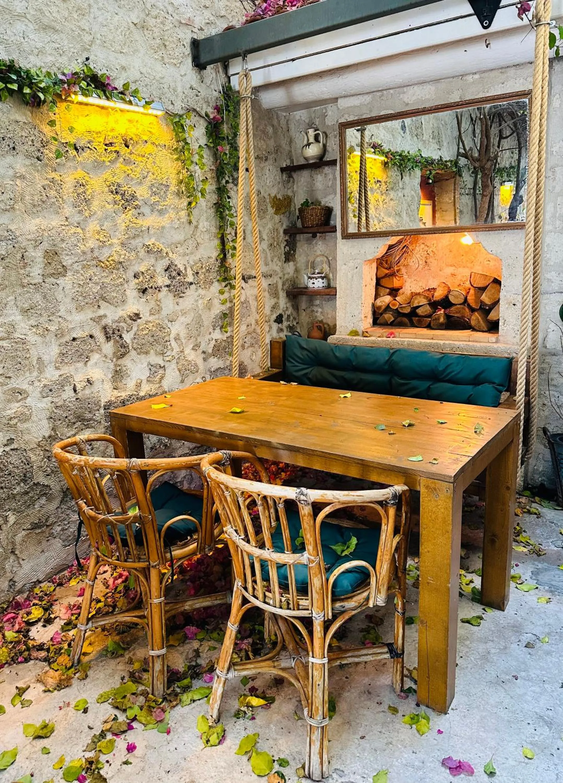 Seating area in Alaca Butik Otel