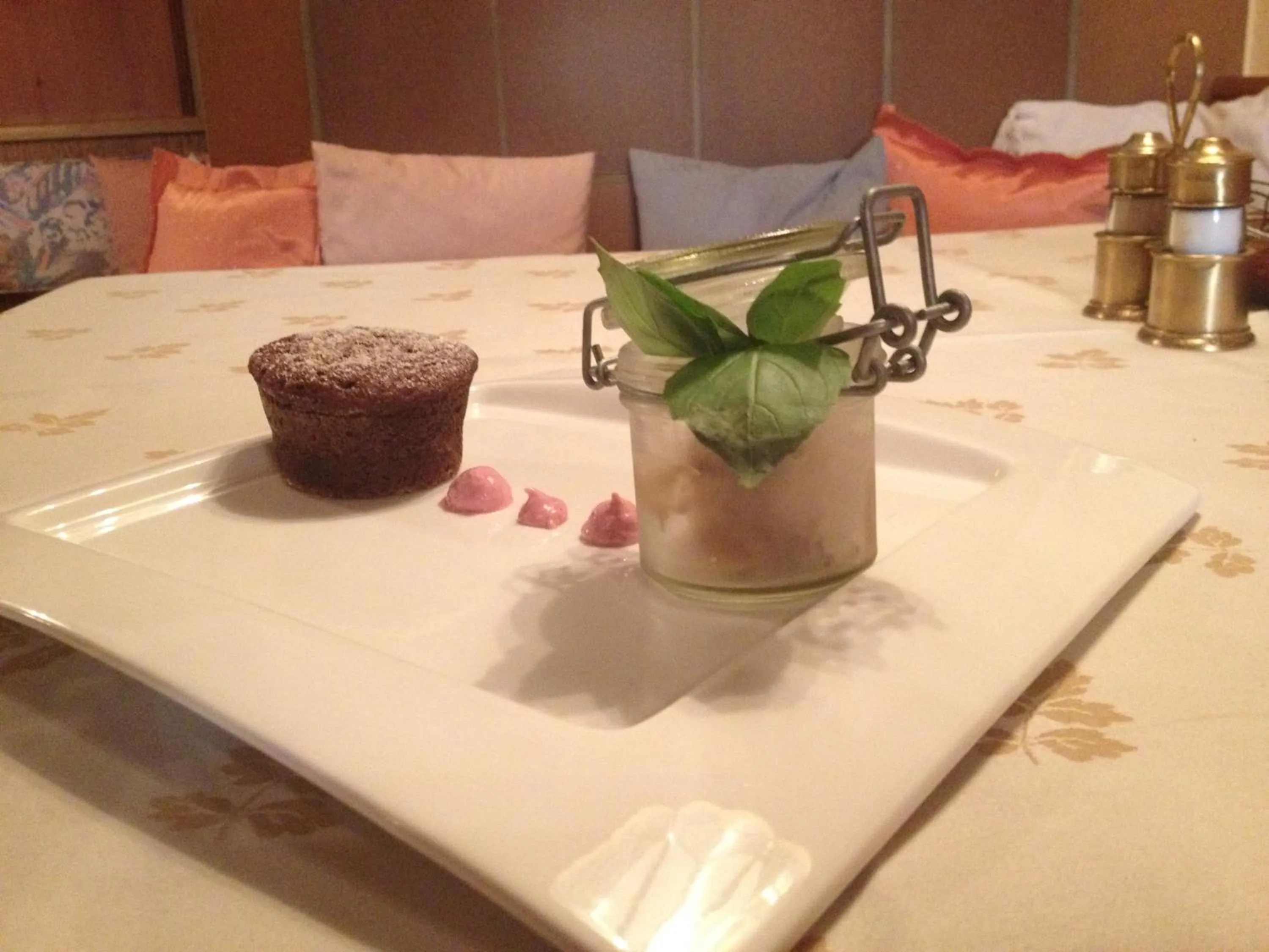 Restaurant/places to eat in "Quality Hosts Arlberg" Hotel-Gasthof Freisleben