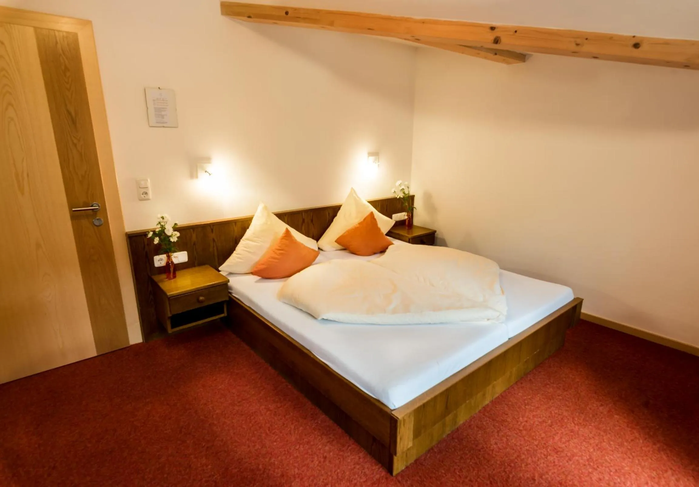 Bed in "Quality Hosts Arlberg" Hotel-Gasthof Freisleben