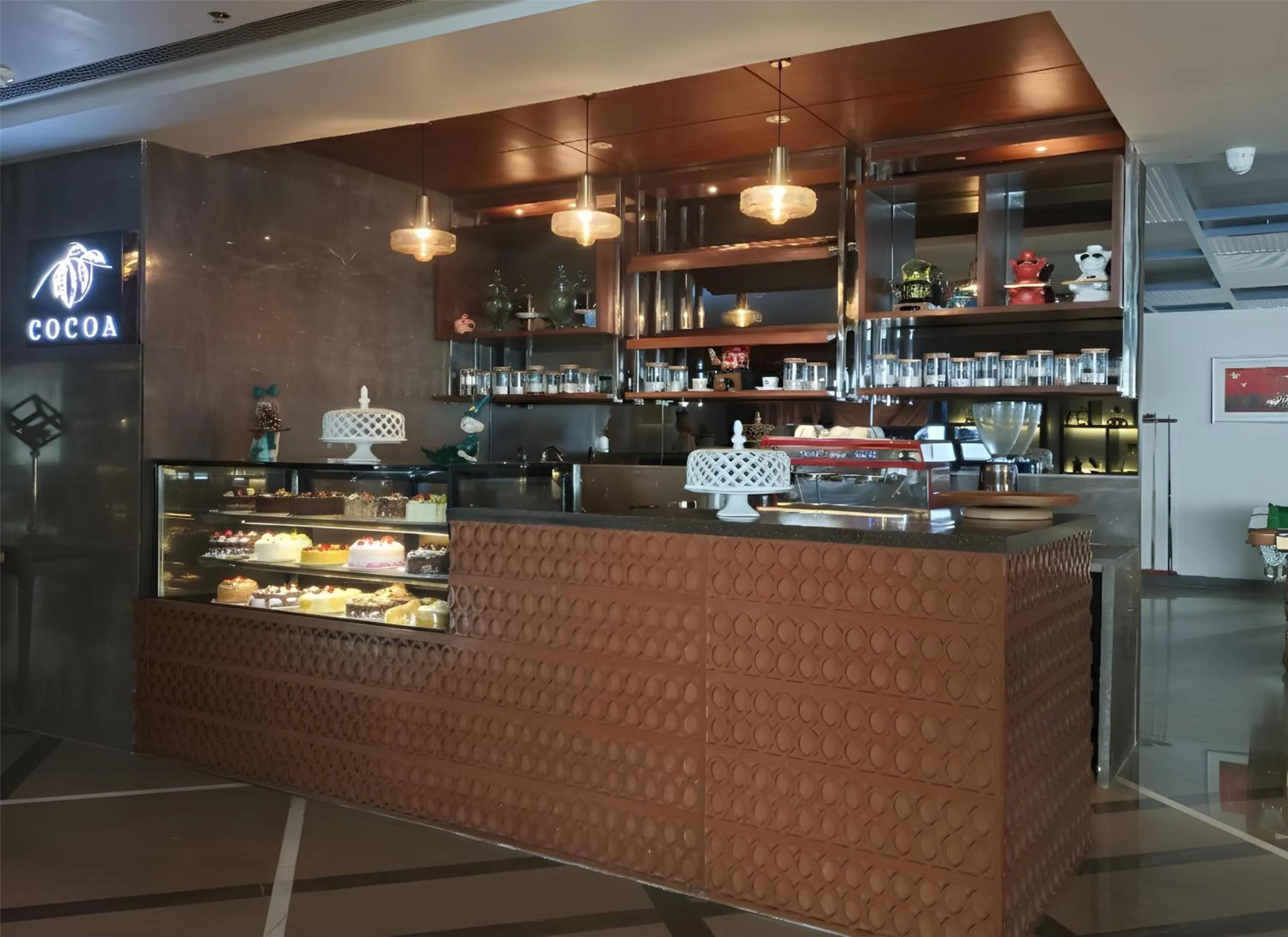 Food and drinks in Radisson Kufri