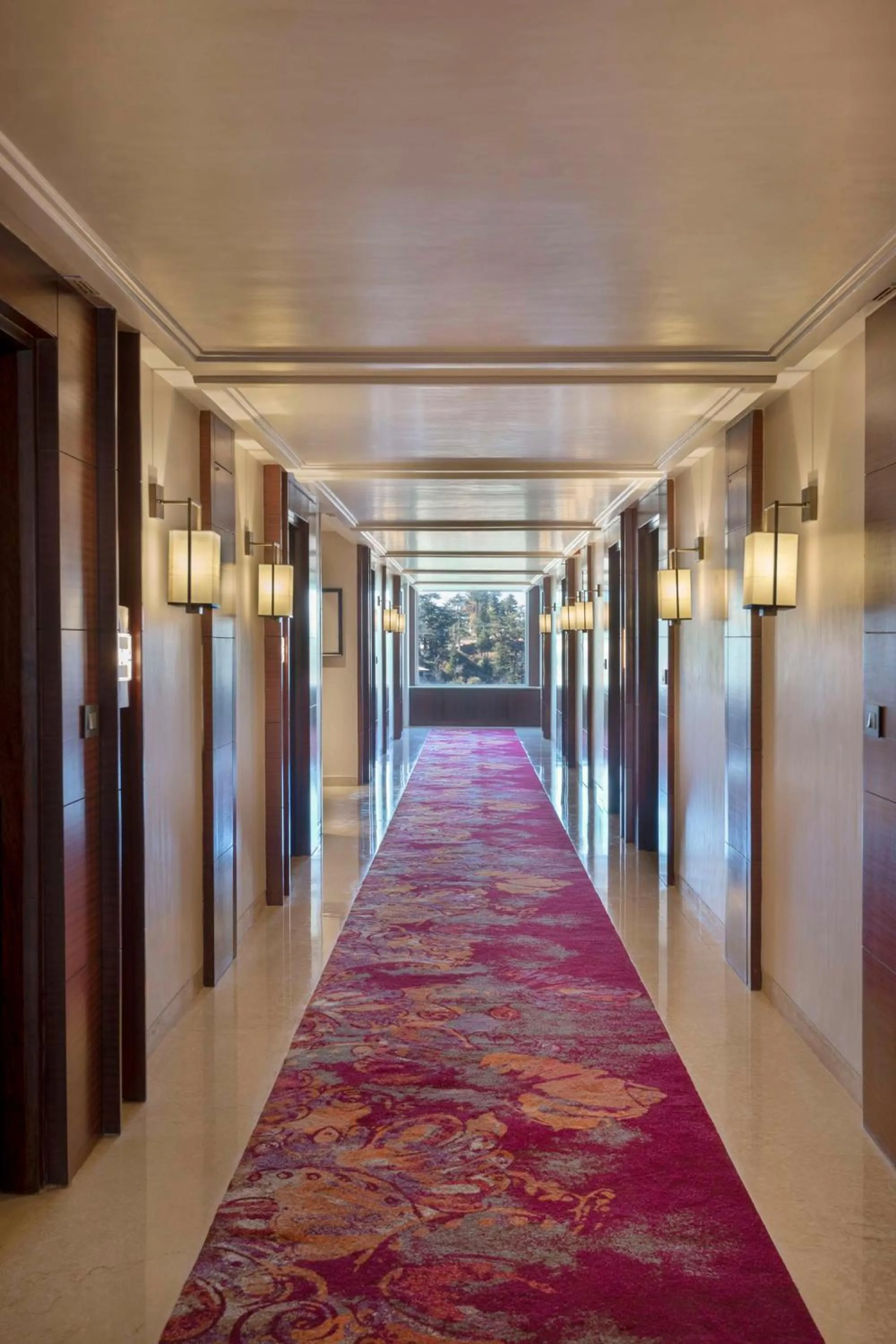 Lobby or reception in Radisson Kufri