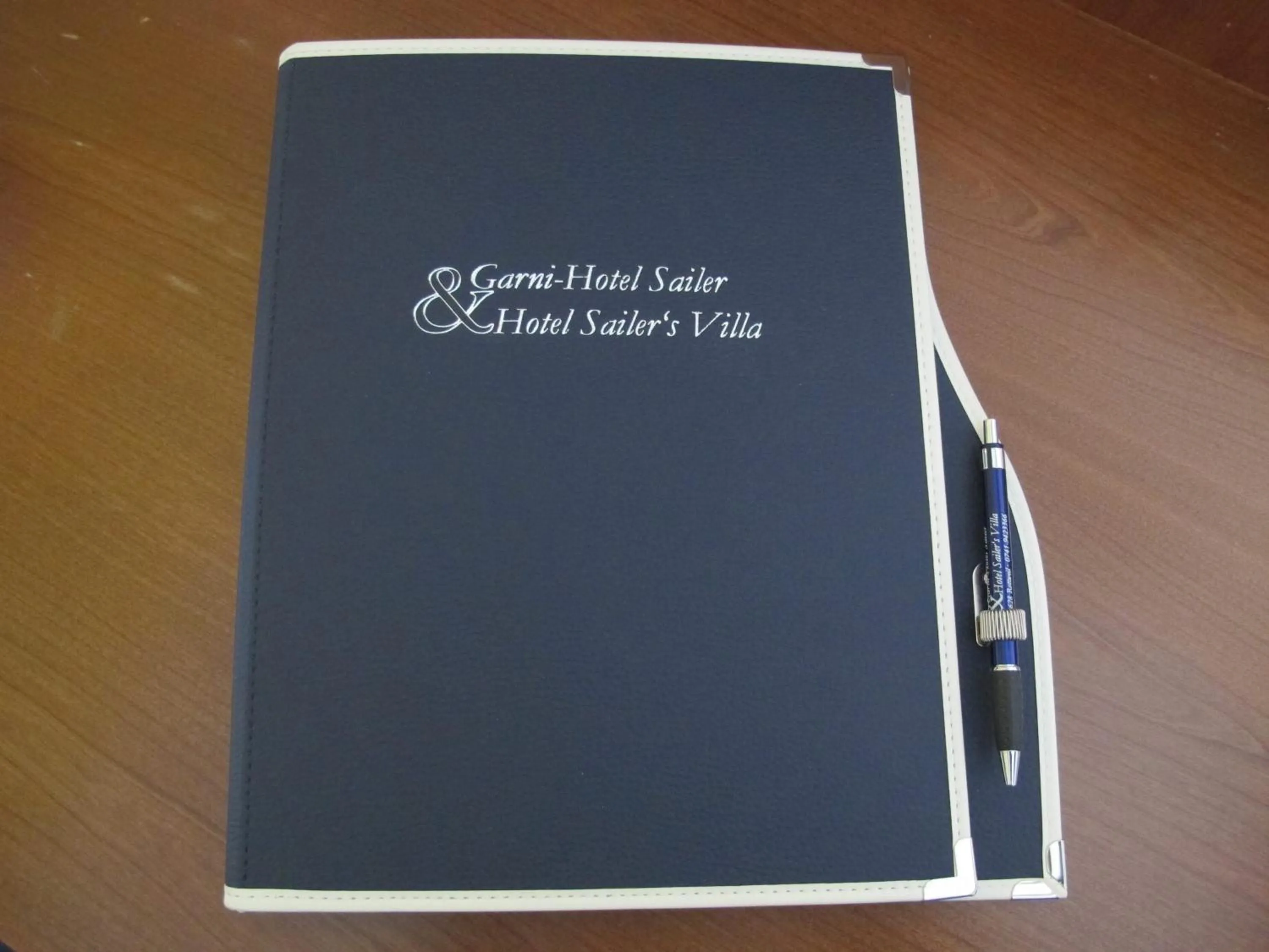 Property logo or sign in Garni-Hotel Sailer & Hotel Sailer´s Villa