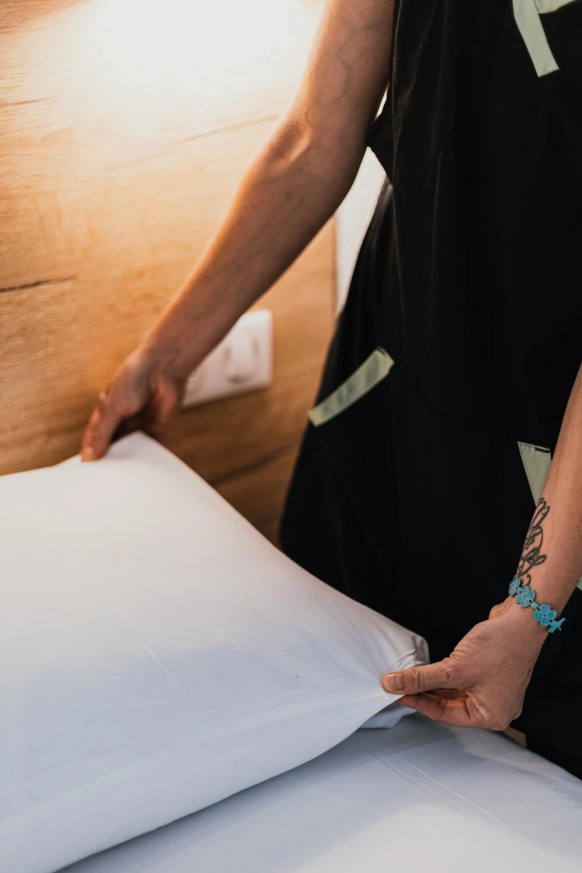 Staff in Kyriad Direct Bordeaux Est Lormont