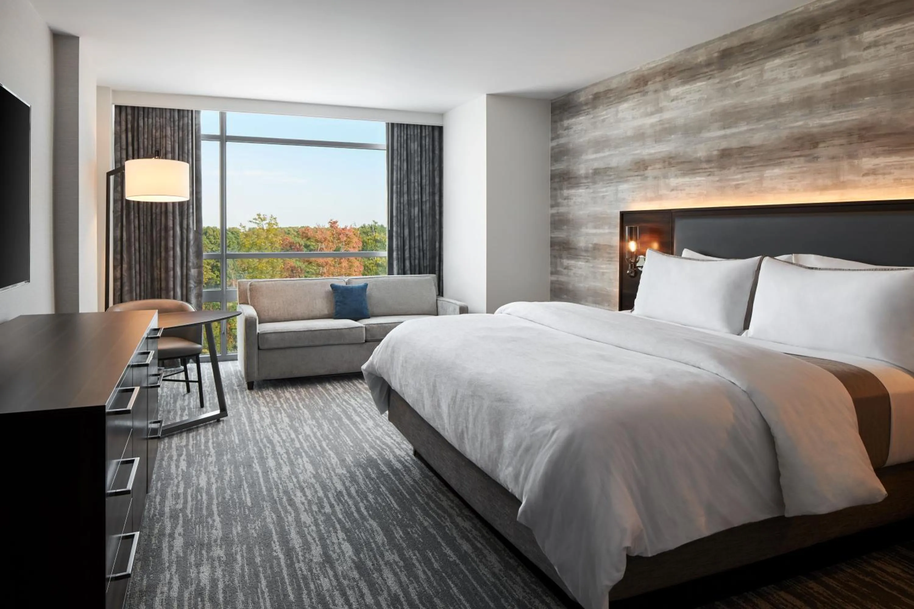 Bed in The Westin Richmond