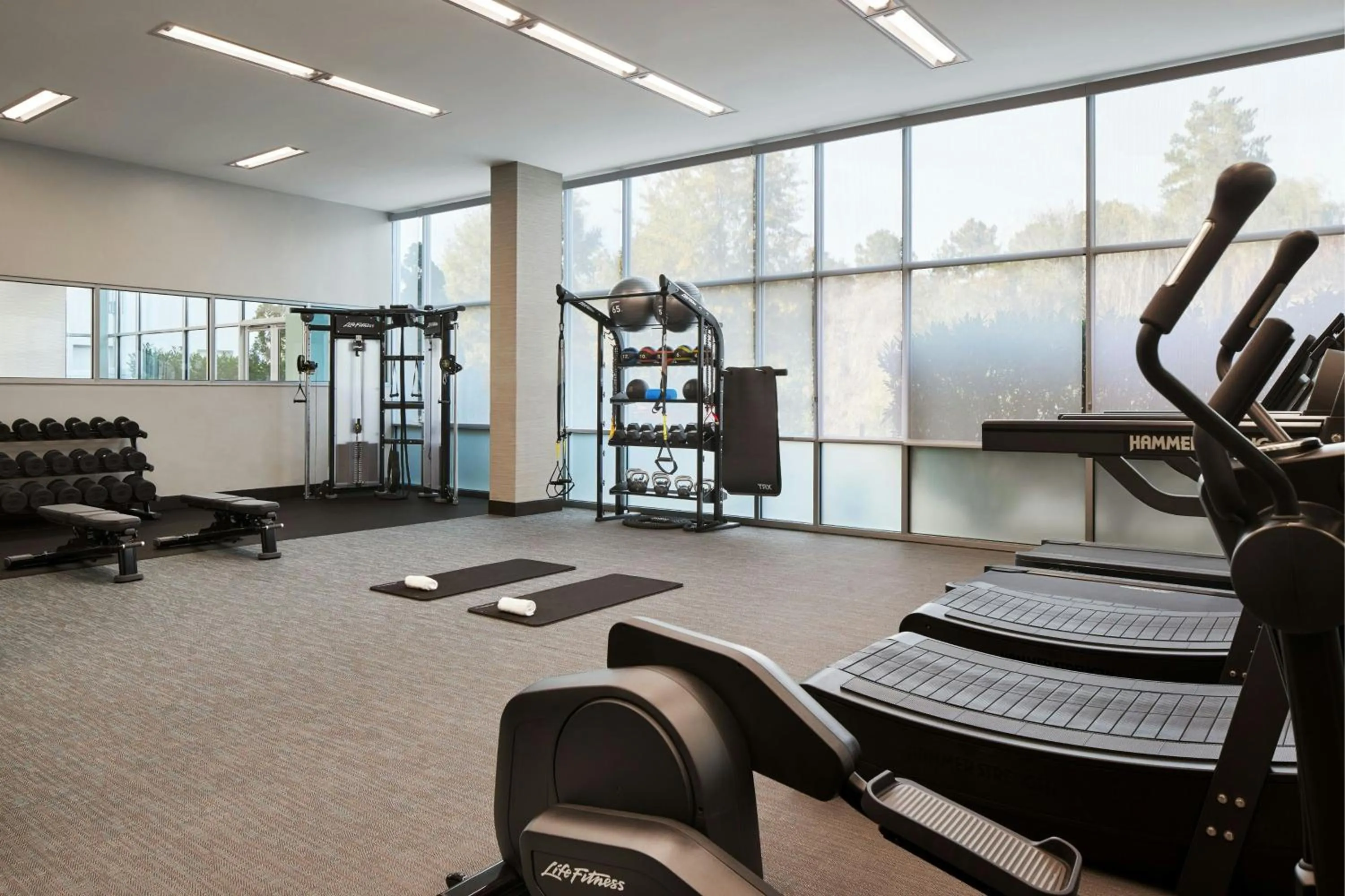 Fitness centre/facilities in The Westin Richmond