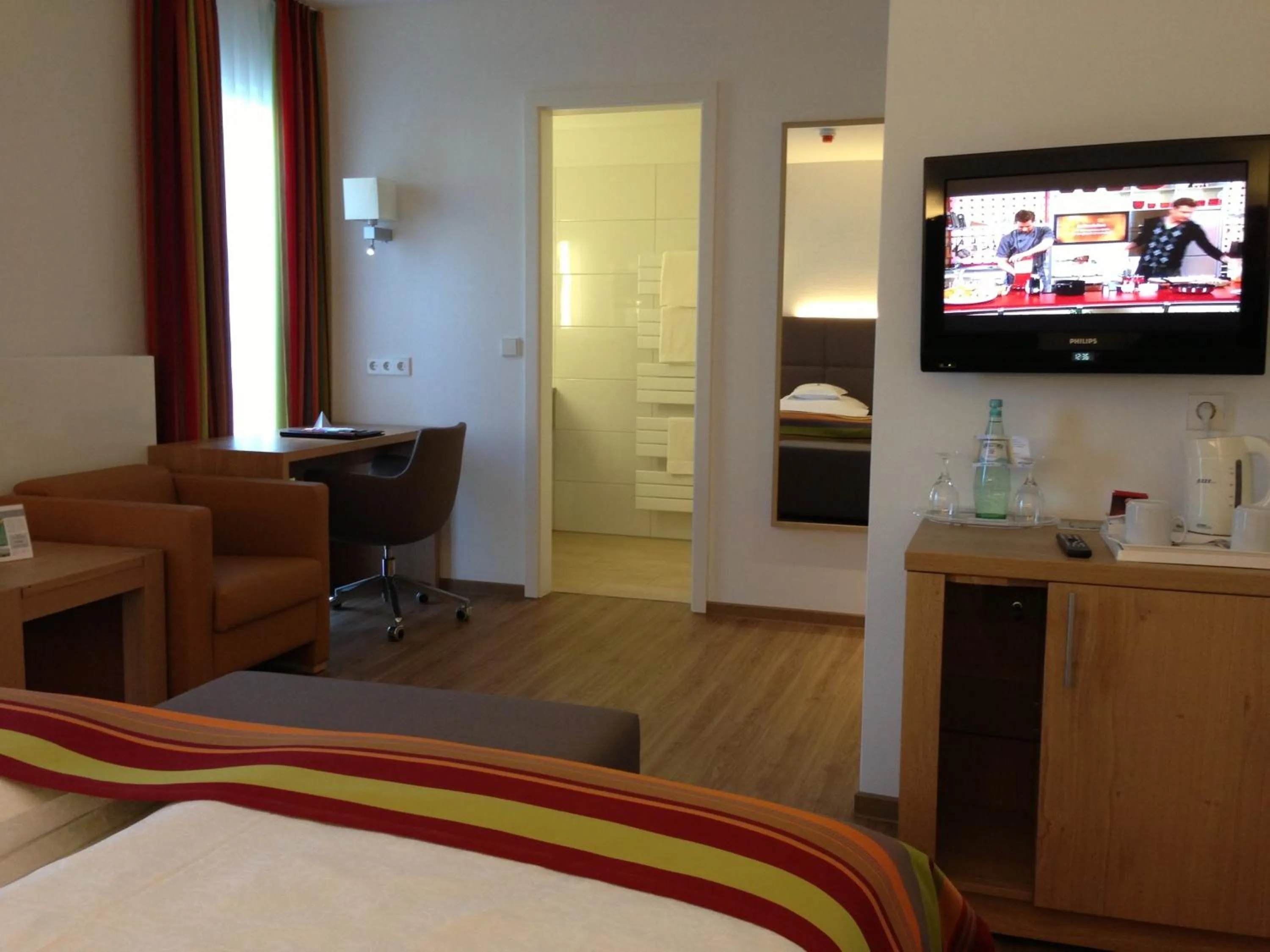 TV and multimedia, Bed in Hotel Wieting