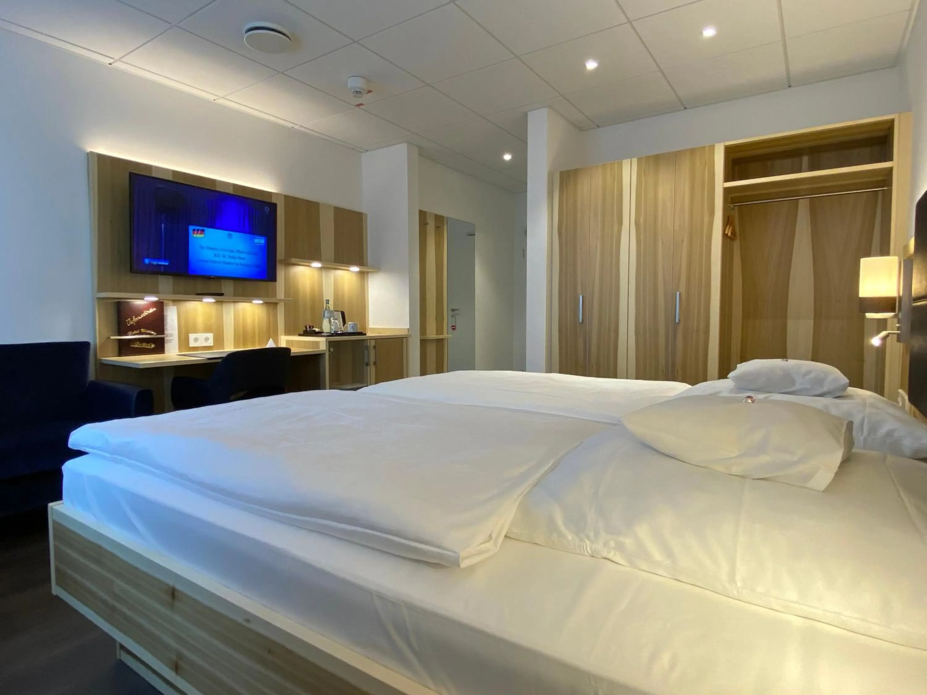 Photo of the whole room, Bed in Hotel Wieting