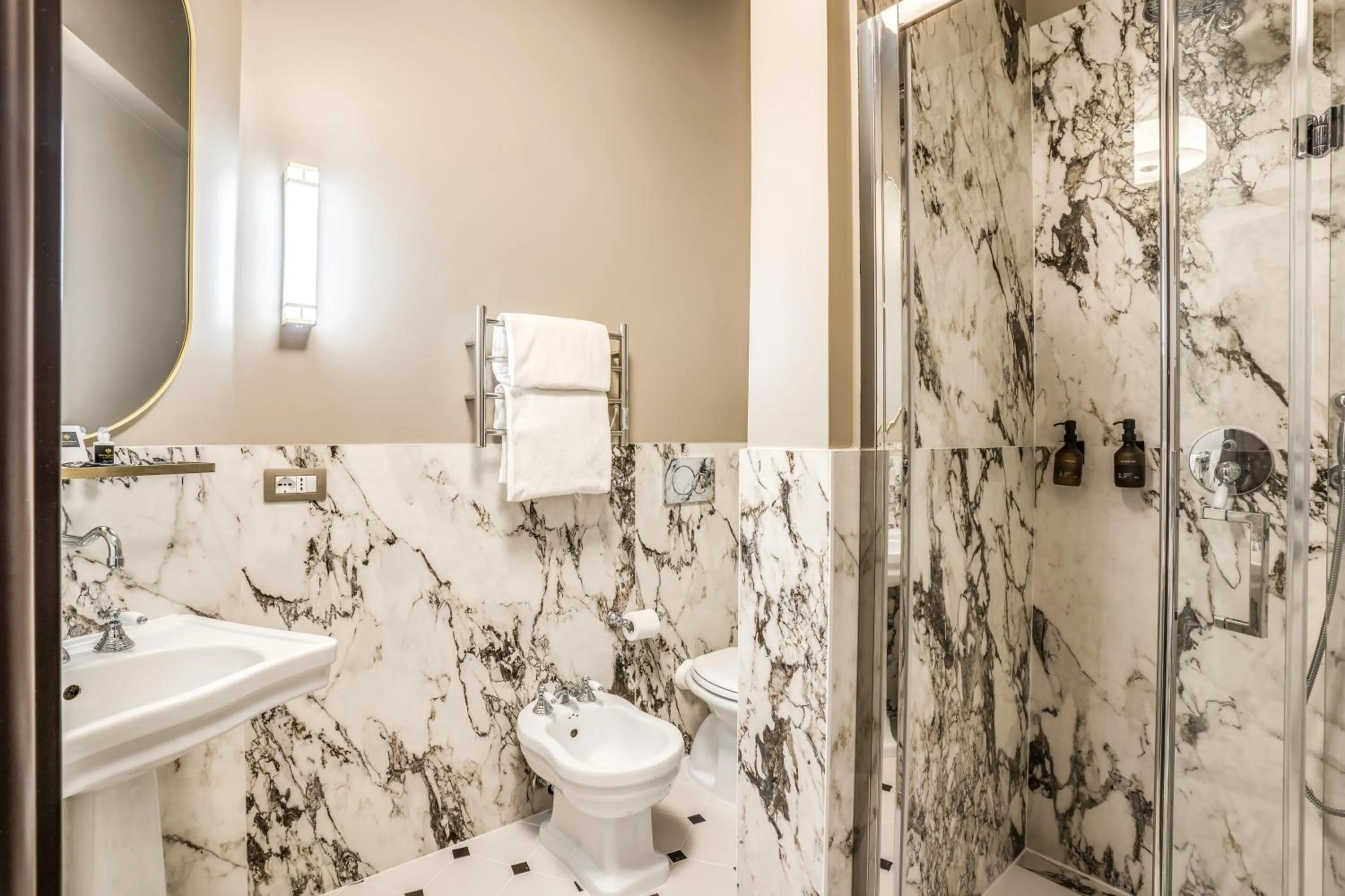 Toilet in Antica Residenza Del Corso