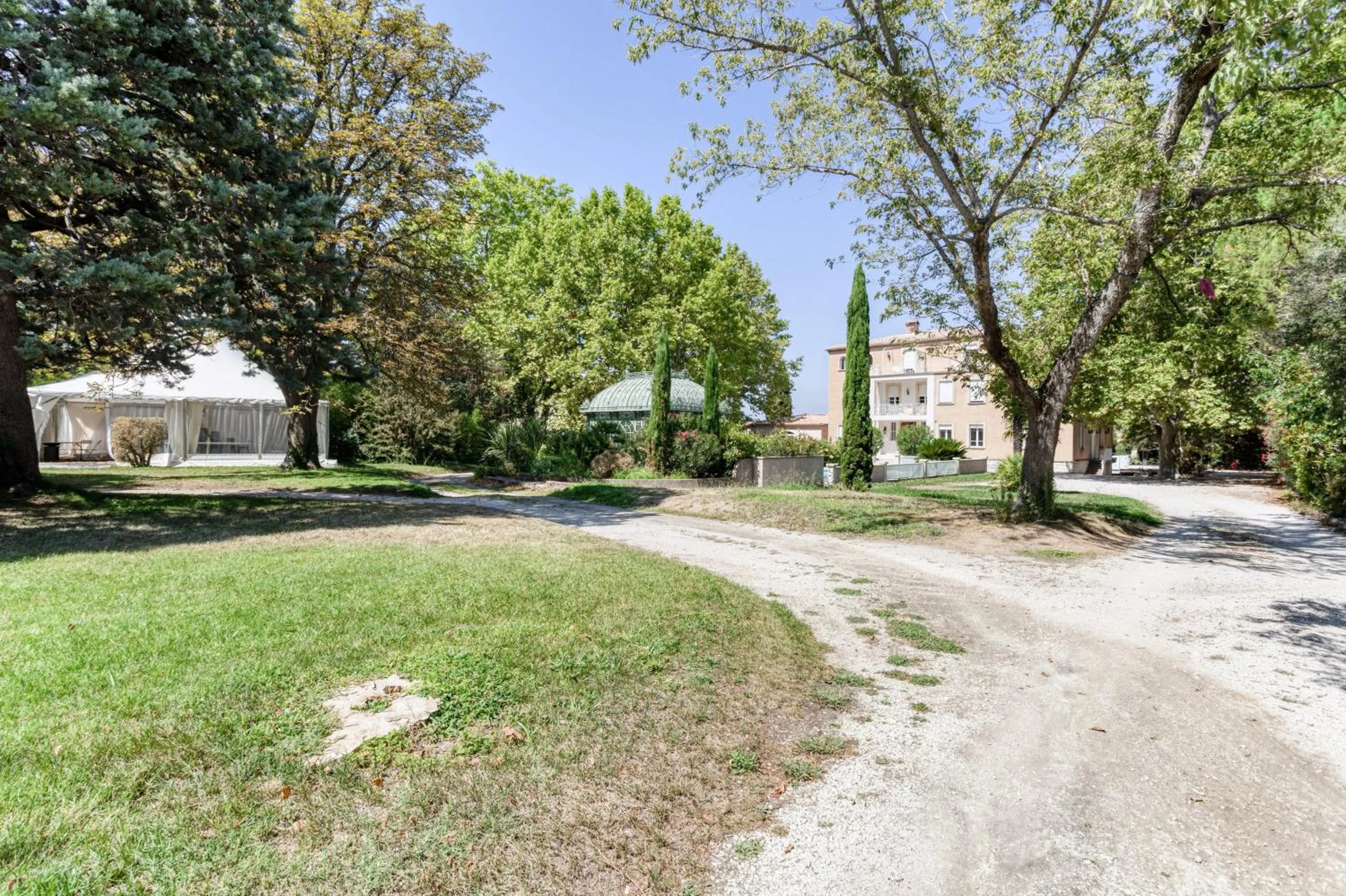 Garden in DOMAINE DE LA NERTHE- HOTEL PROVENCE MEDITERRANEE