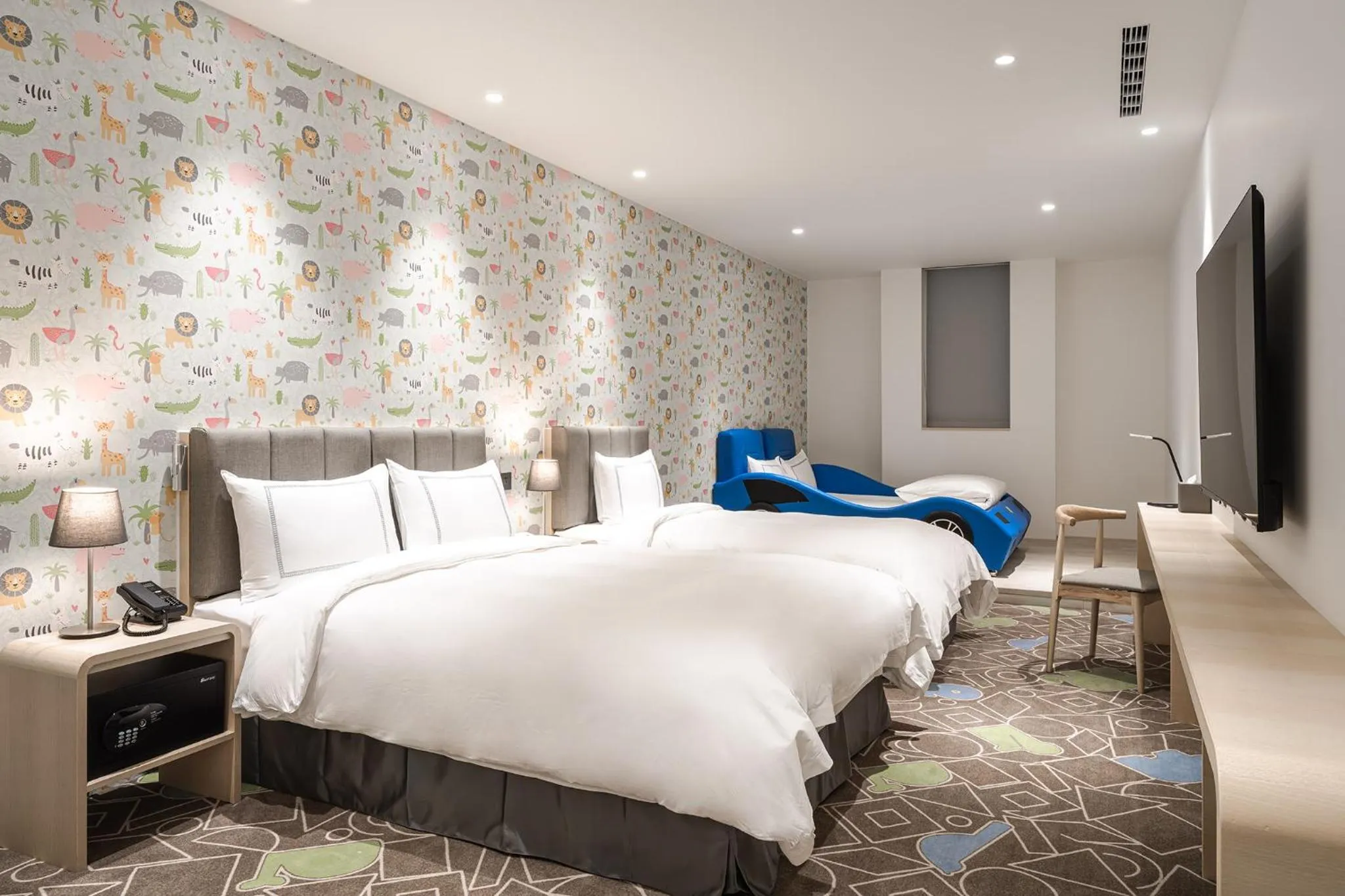 Bed in Phoenix Hotel Taichung