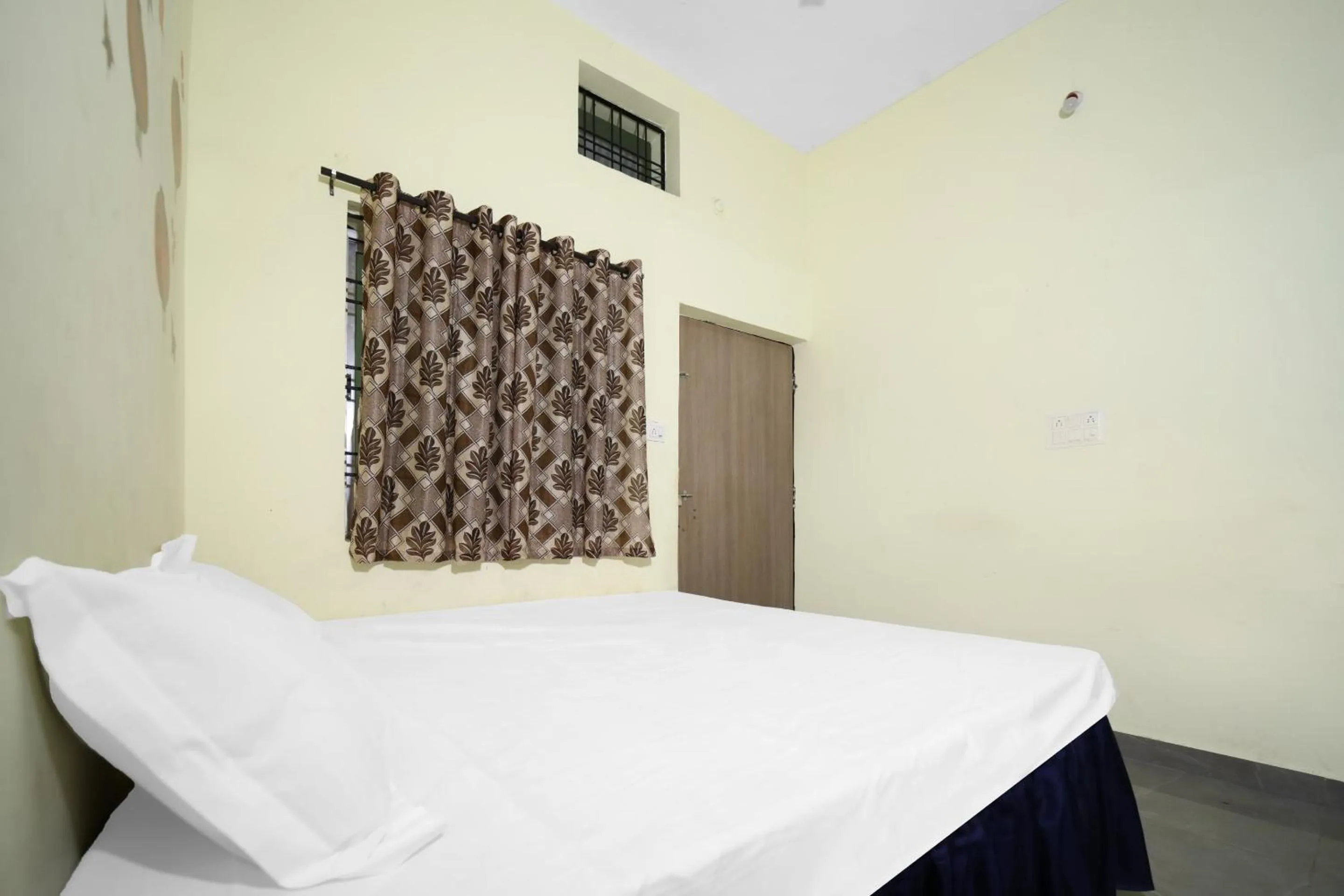 Bedroom in Hotel O Amaira