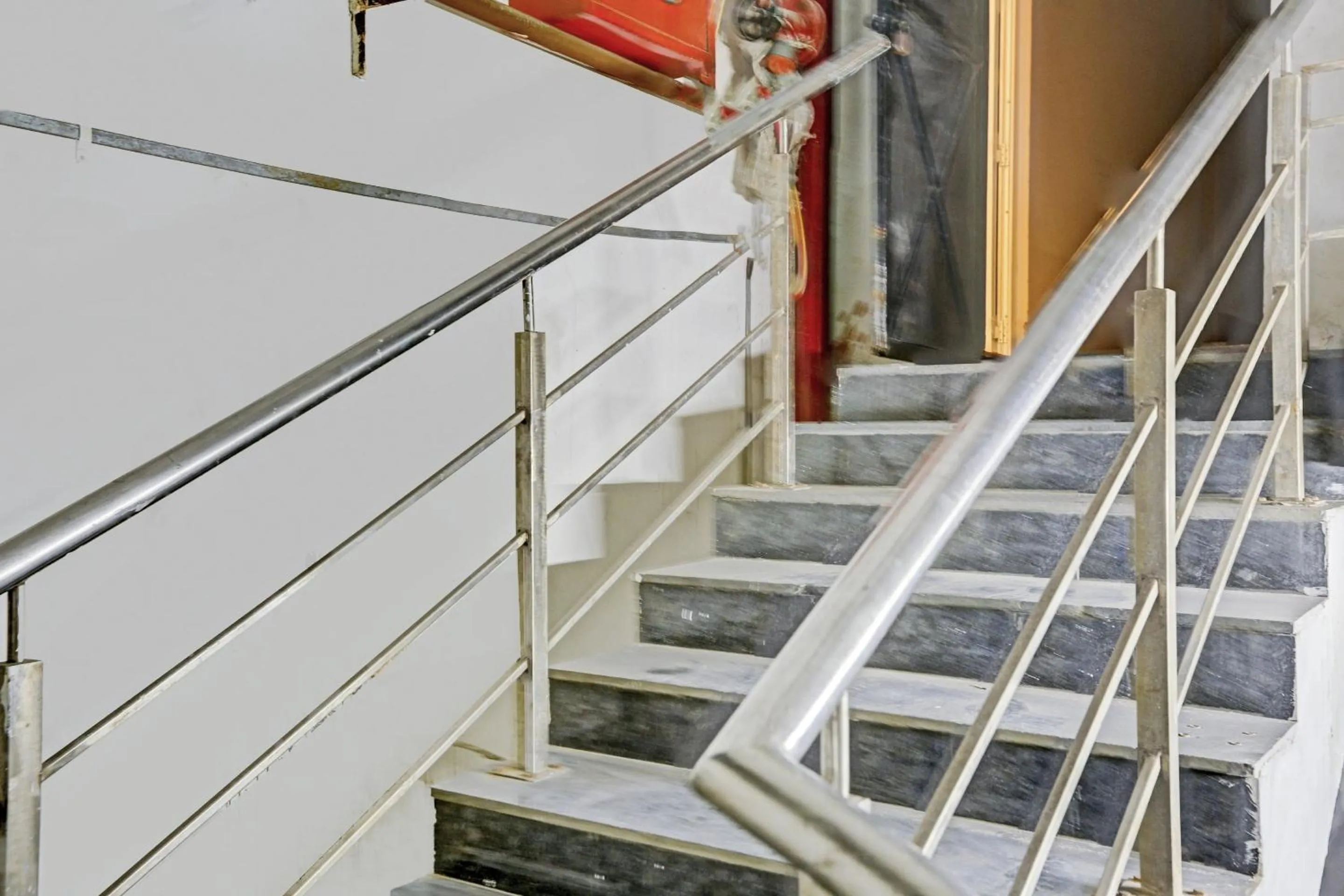 Facade/entrance in Collection O One Hotel