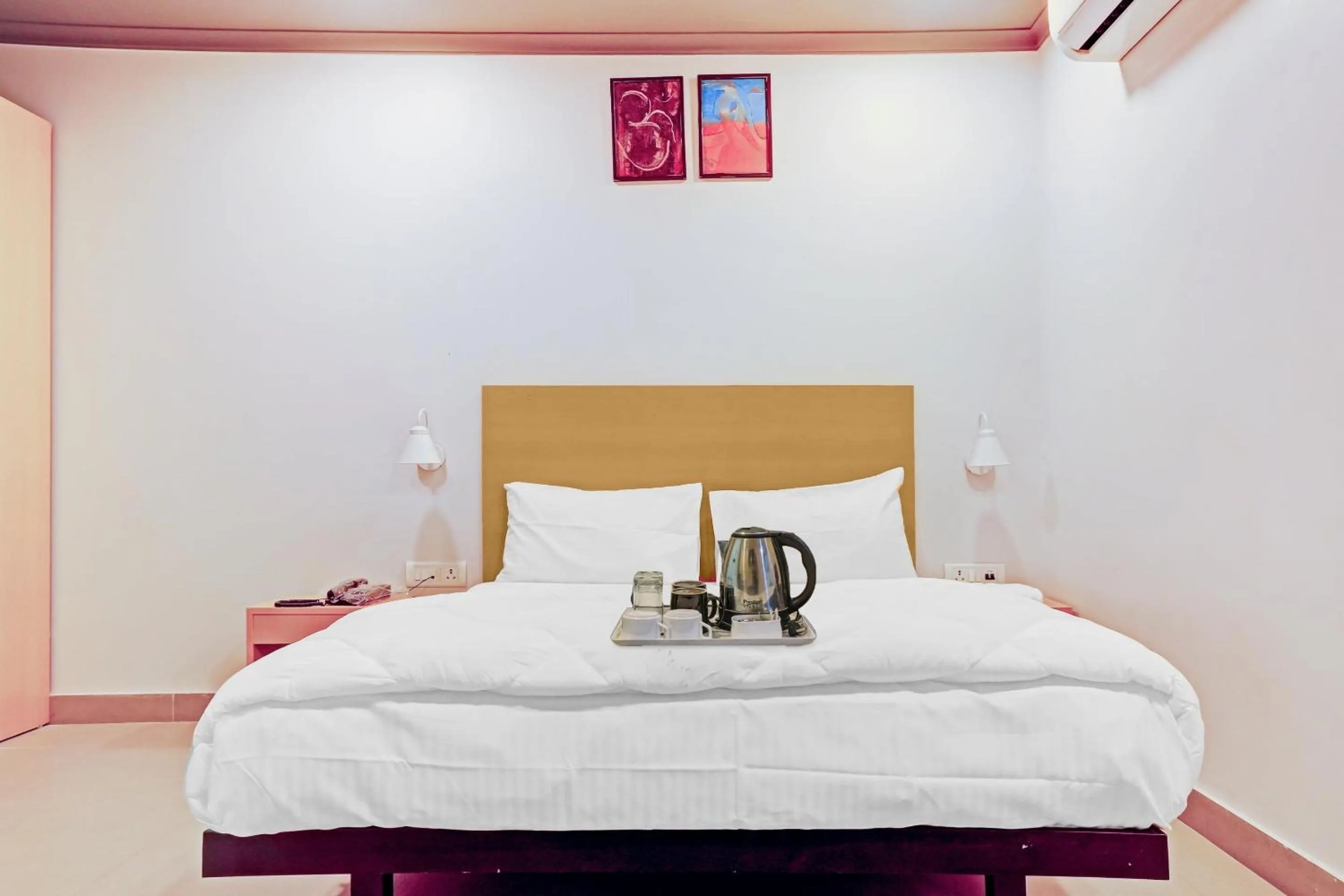 Bedroom in Collection O One Hotel