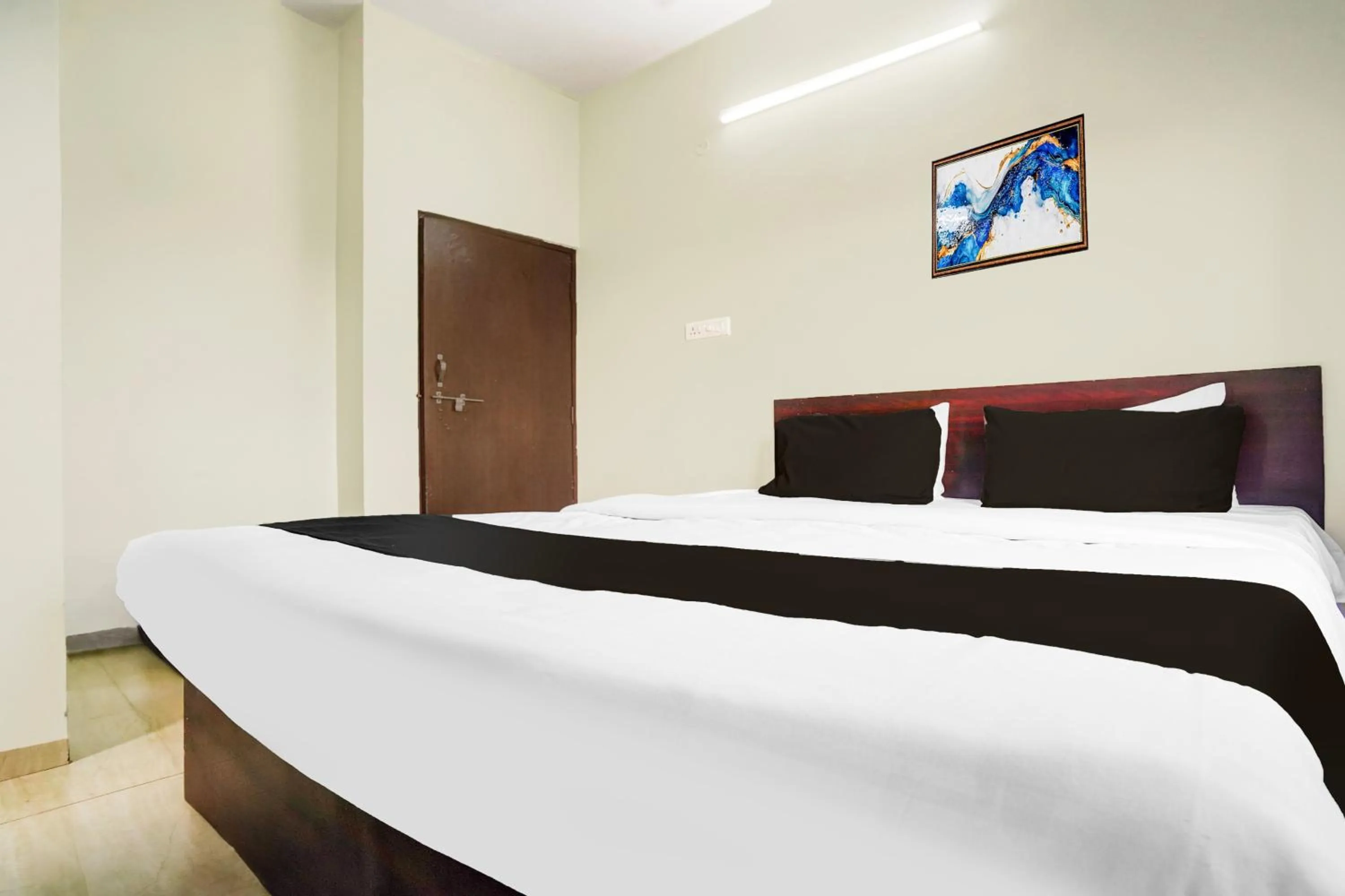 Bedroom, Bed in Super Hotel O Rajendra Nagar Hingna Road
