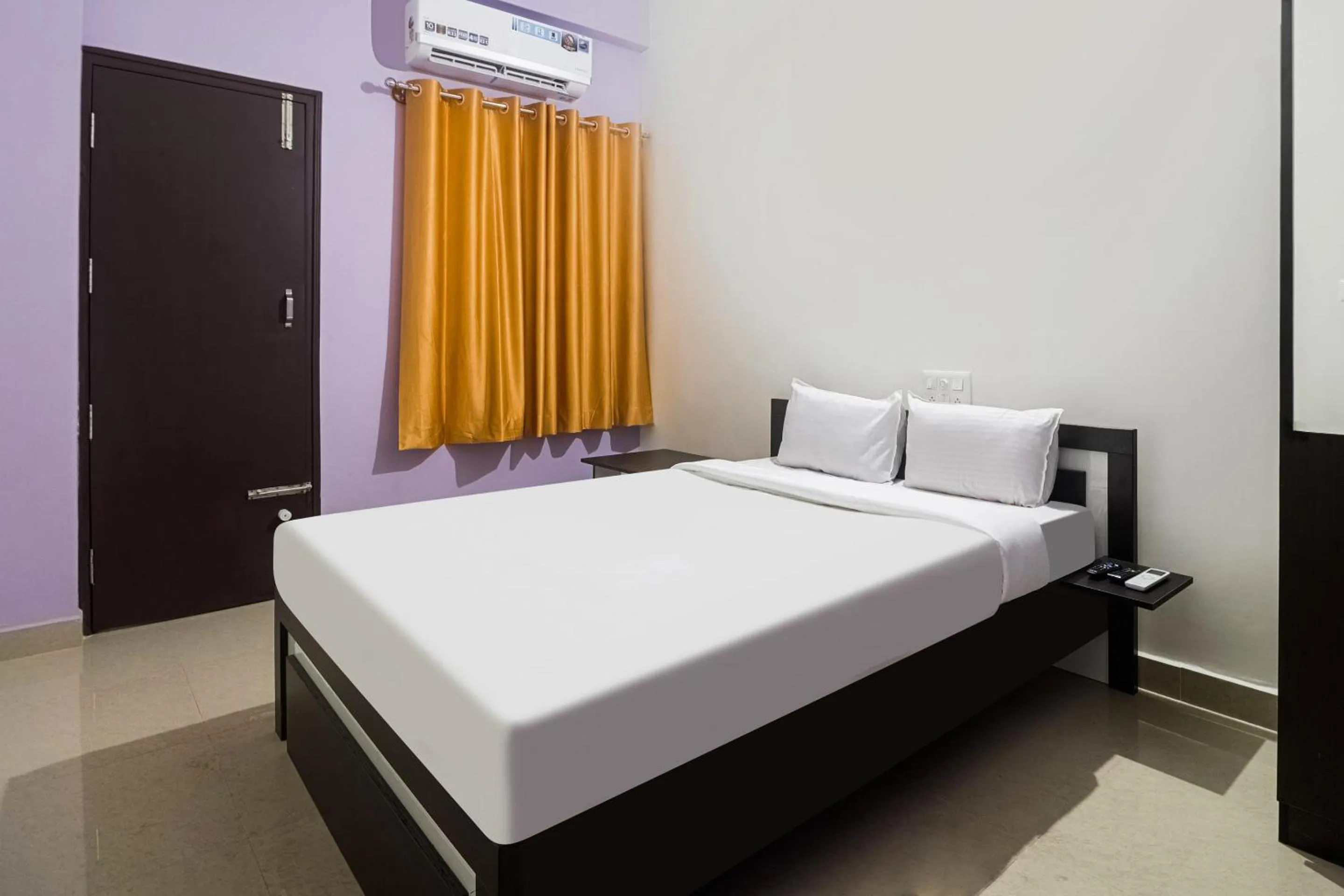 Bedroom, Bed in Hotel O MK Arcade