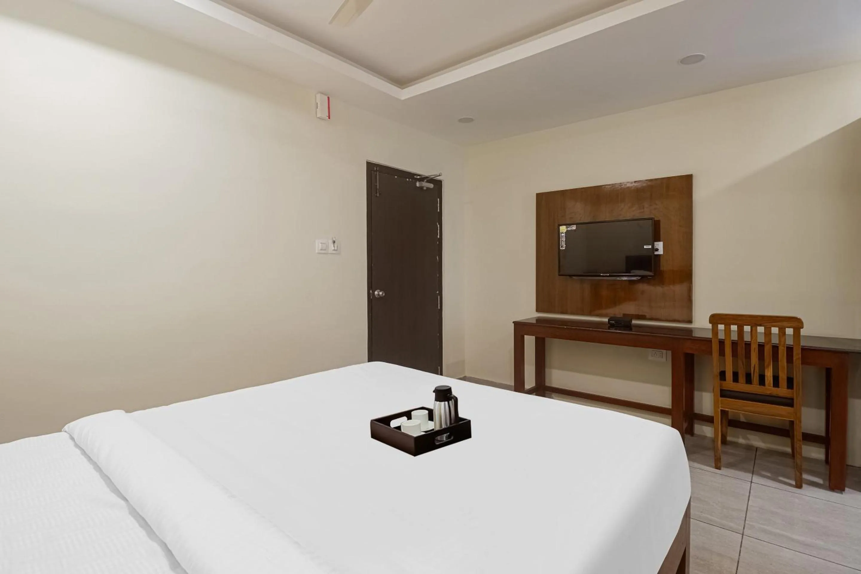 Bedroom in Townhouse DJ Grand