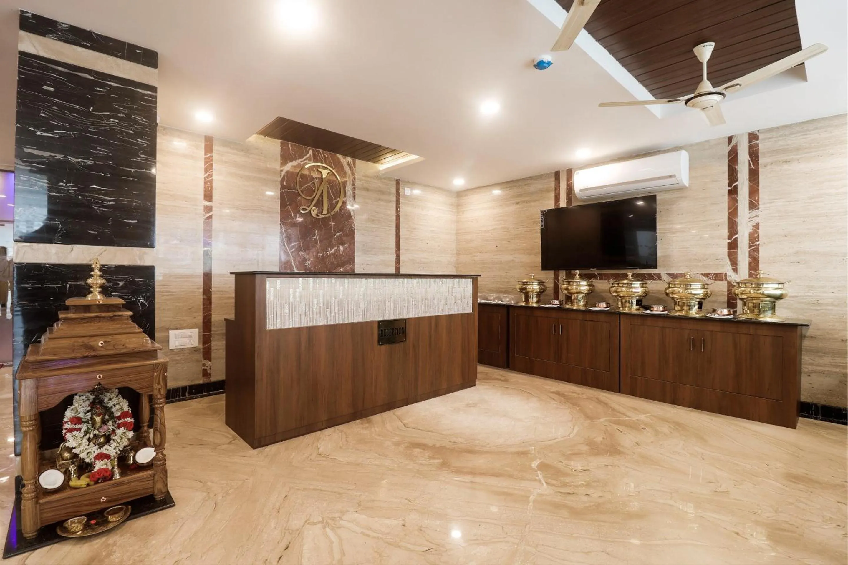 Lobby or reception in Townhouse DJ Grand