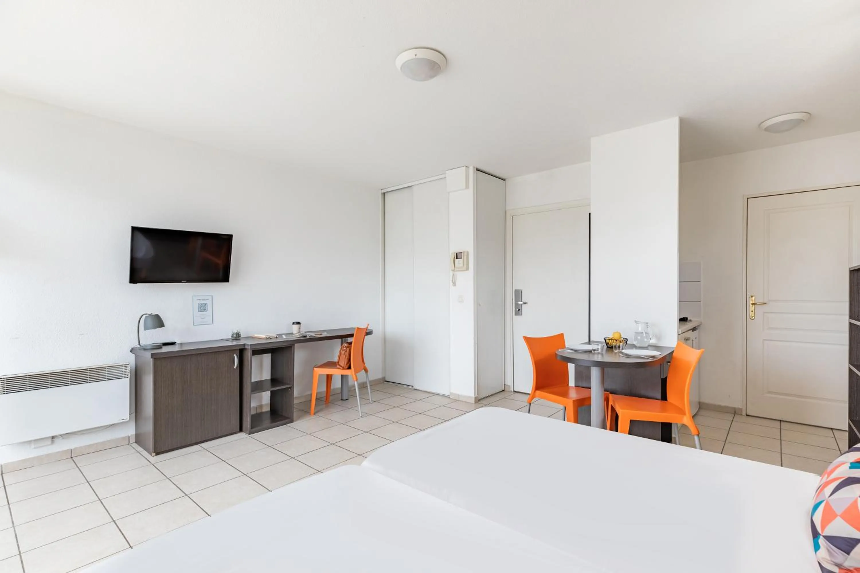 Bed in Appart'City Classic Thonon Les Bains