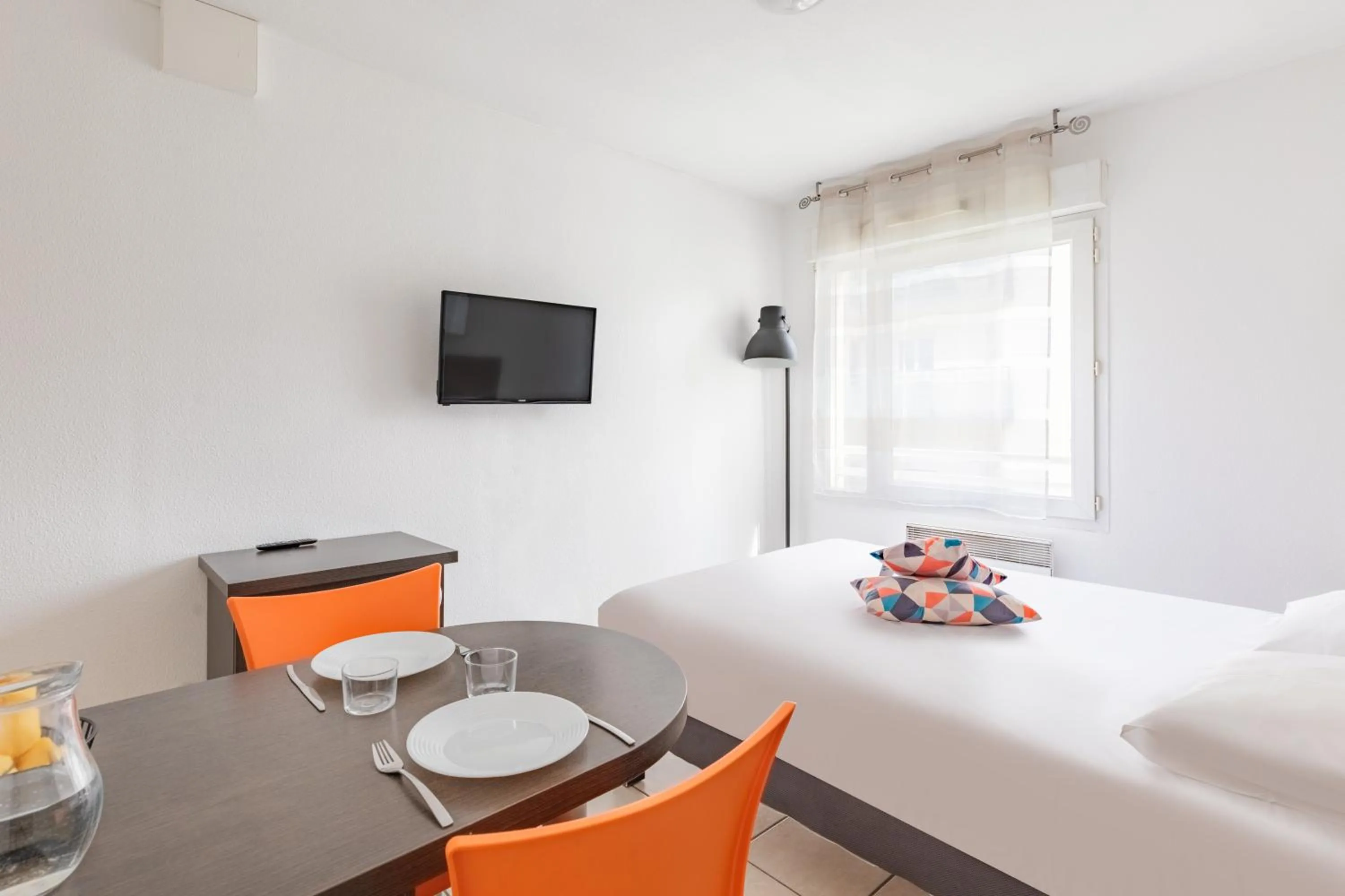Bed in Appart'City Classic Thonon Les Bains