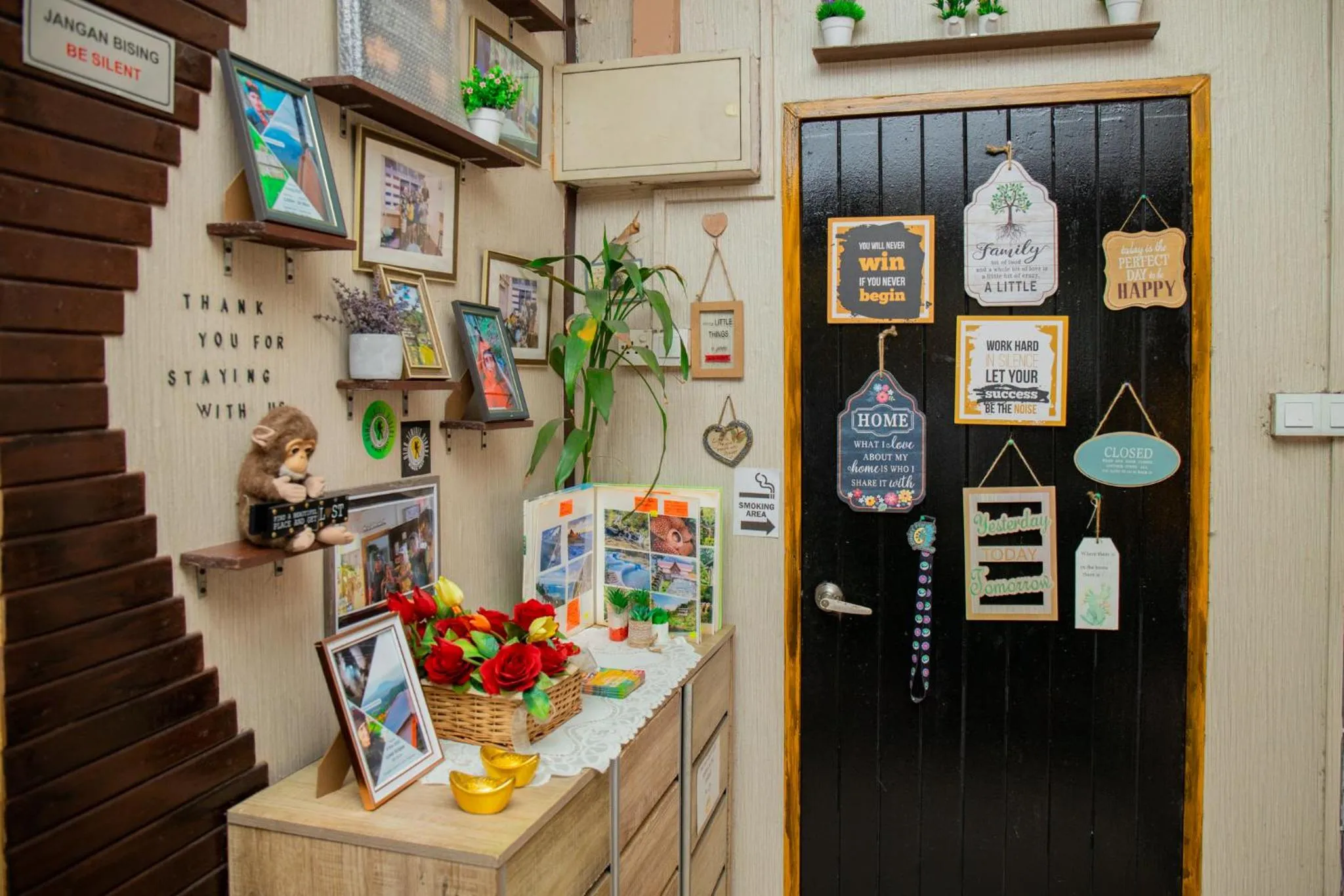 Escape Backpackers KK