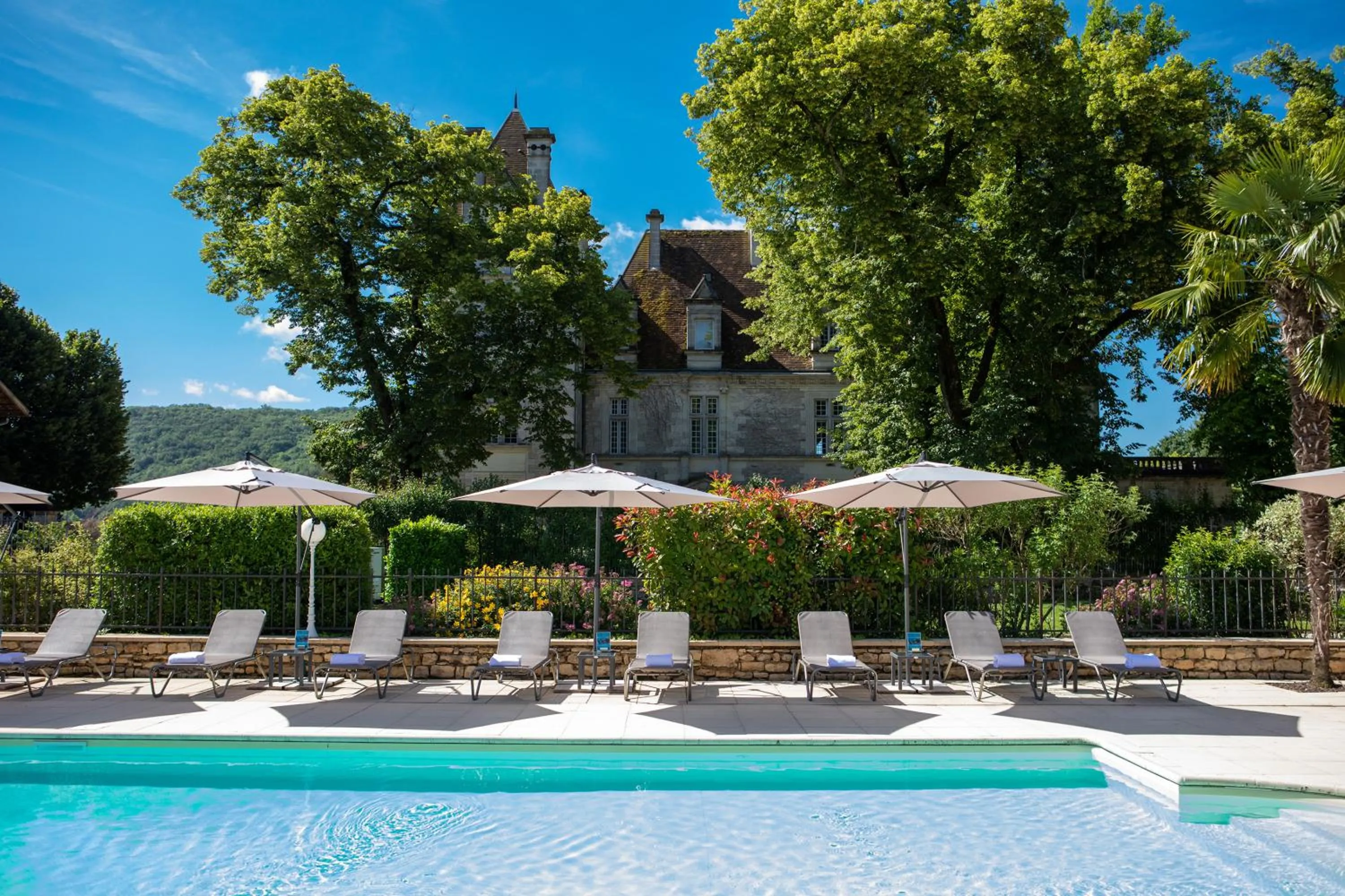 Swimming pool in Domaine de Monrecour - Hôtel & Restaurant - Proche de Sarlat