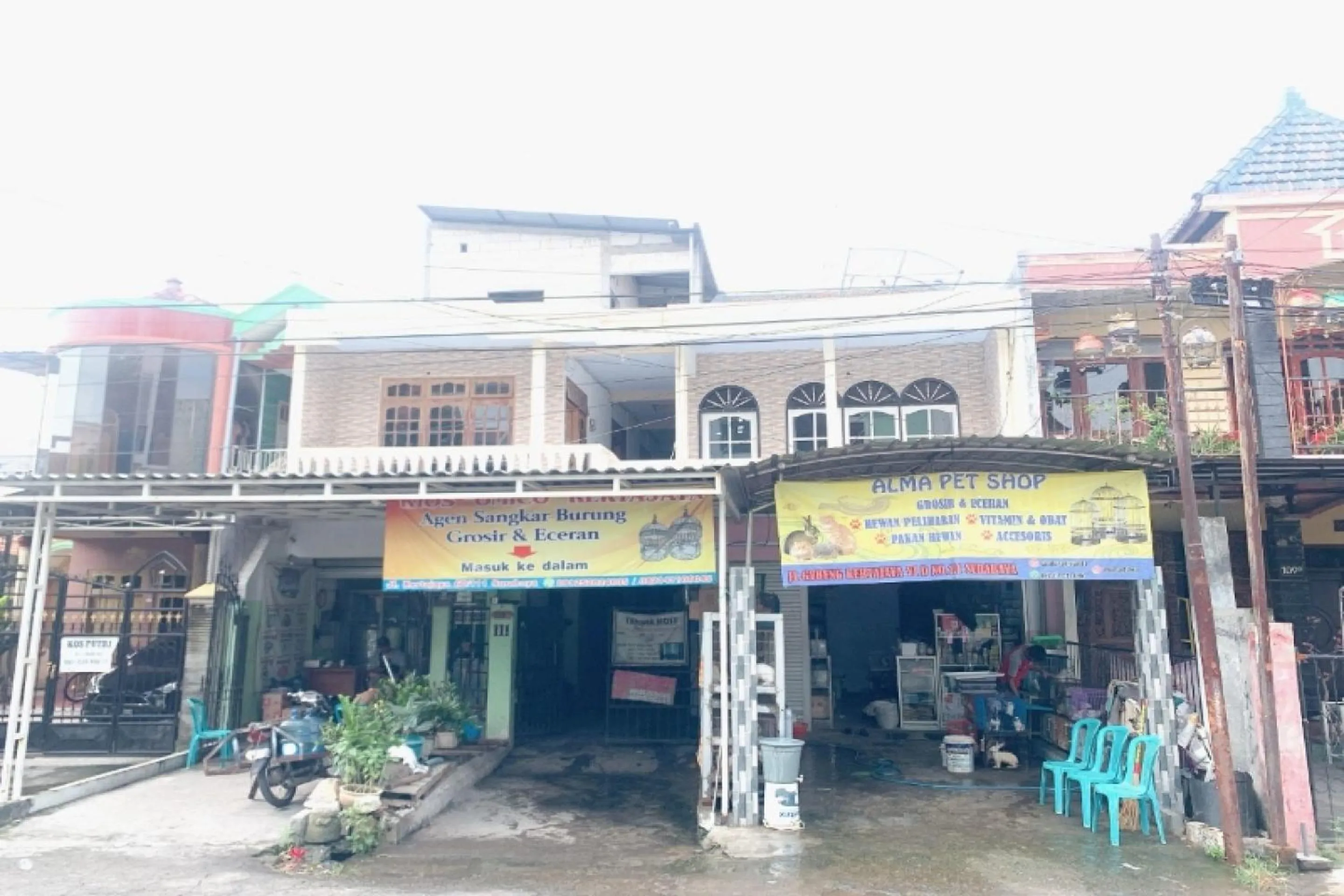 Facade/entrance in Hotel O Juwingan Syariah 3