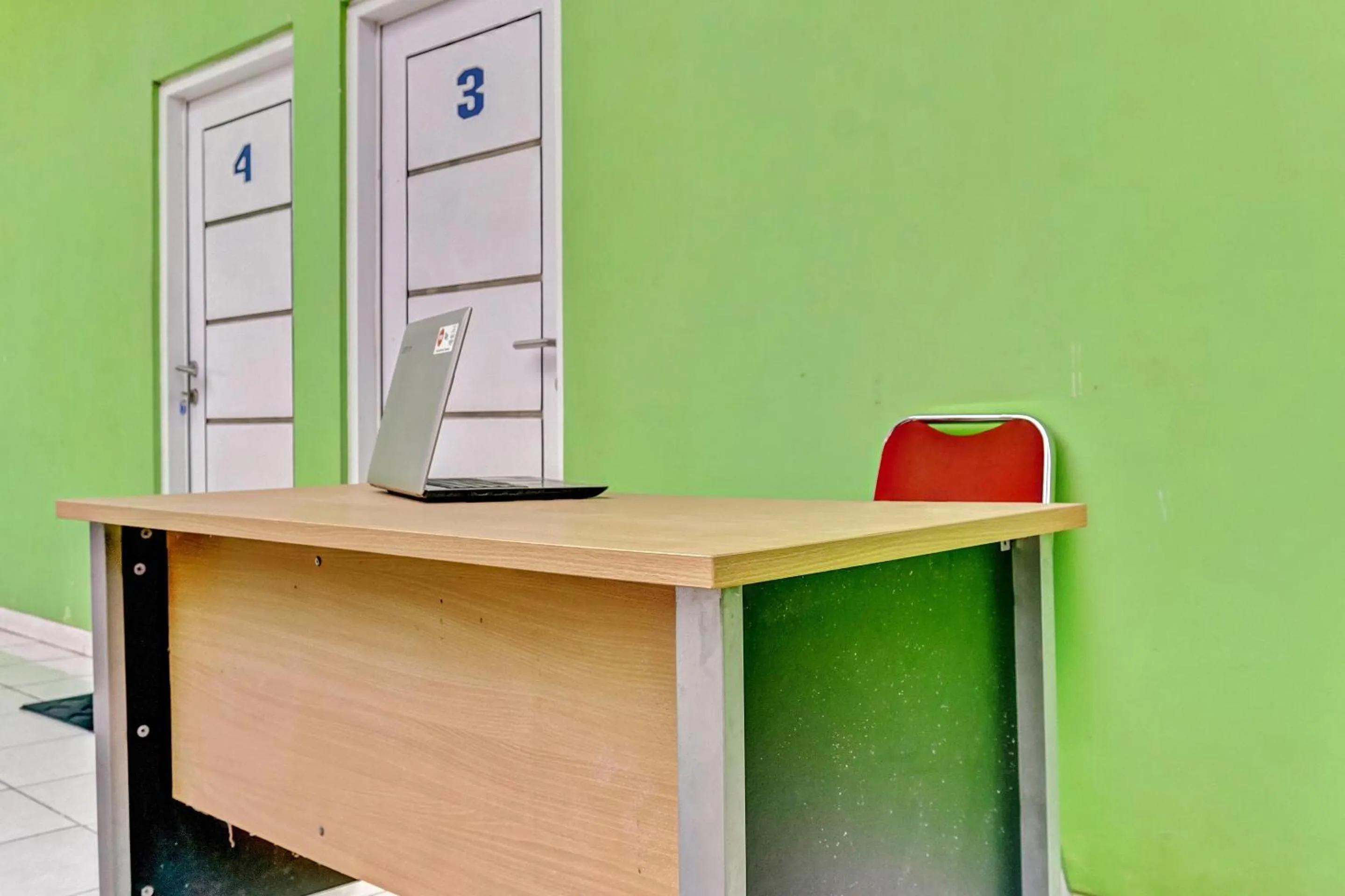 Lobby or reception in OYO 90792 Kosku Syariah