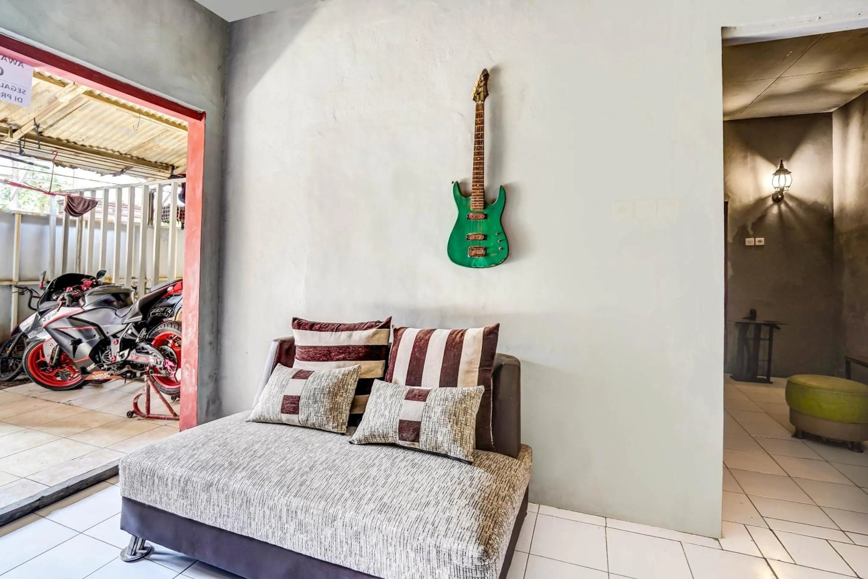 Lobby or reception, Bed in Hotel O Griyo Sonia