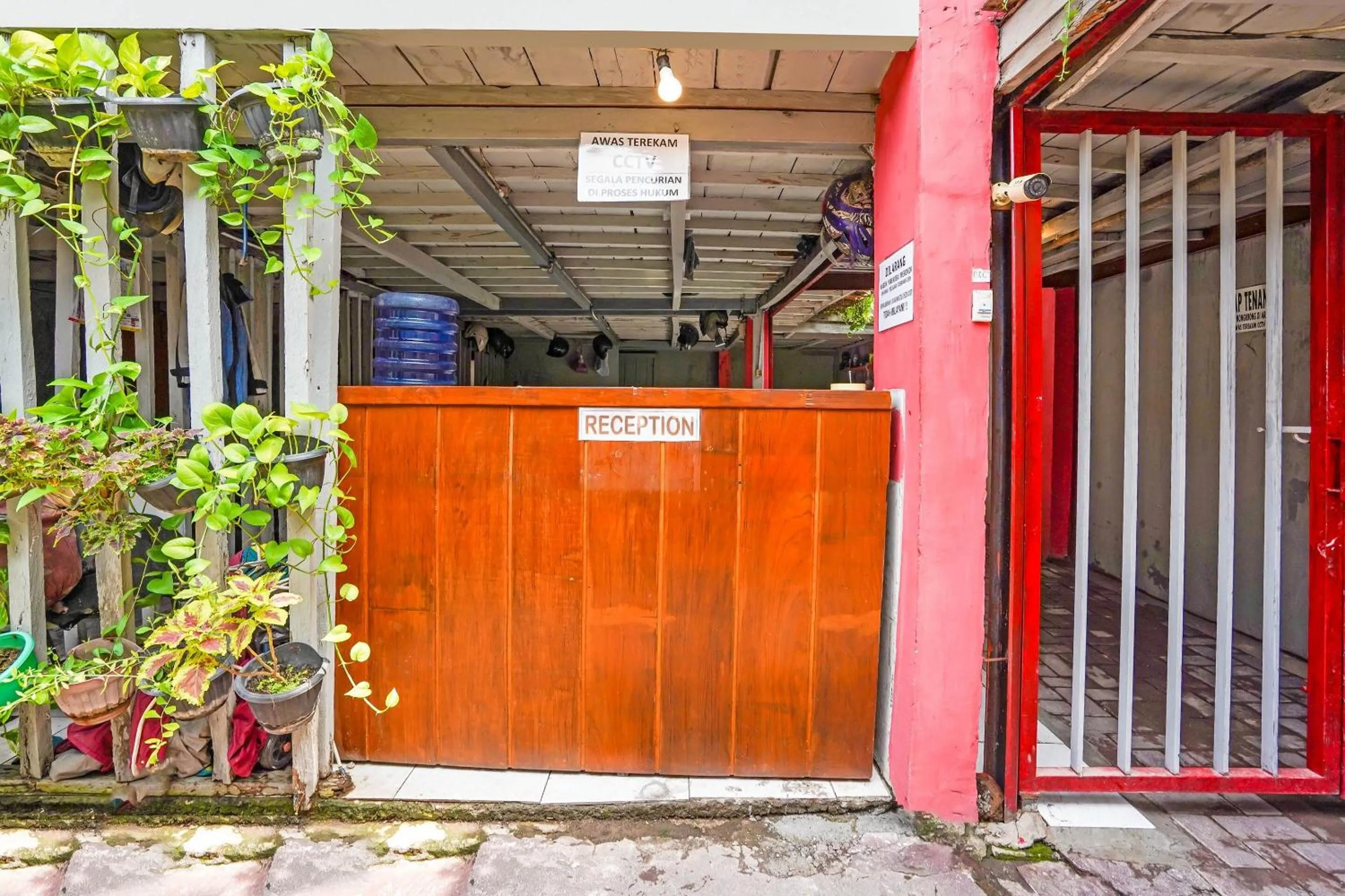 Lobby or reception in Hotel O Griyo Sonia