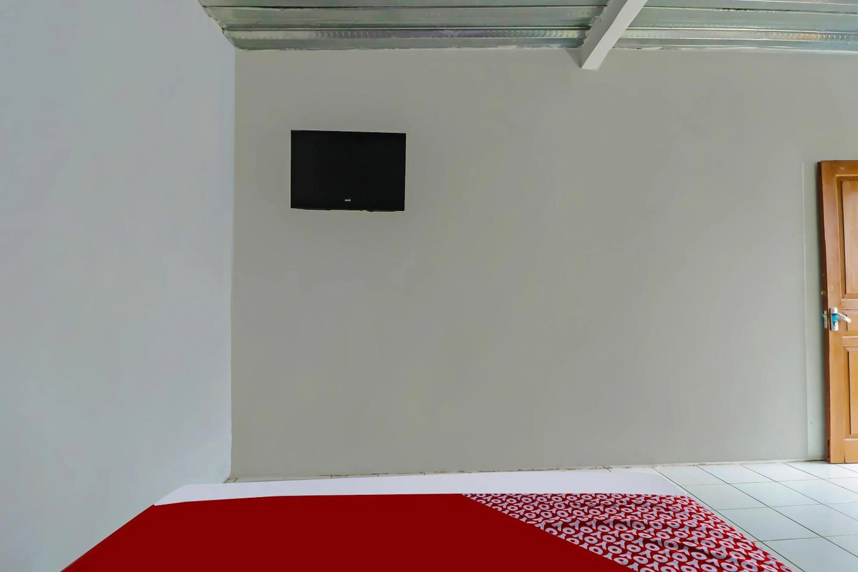 Bedroom, Bed in OYO 90809 Homestay Black Pink Merah Jambu Syariah