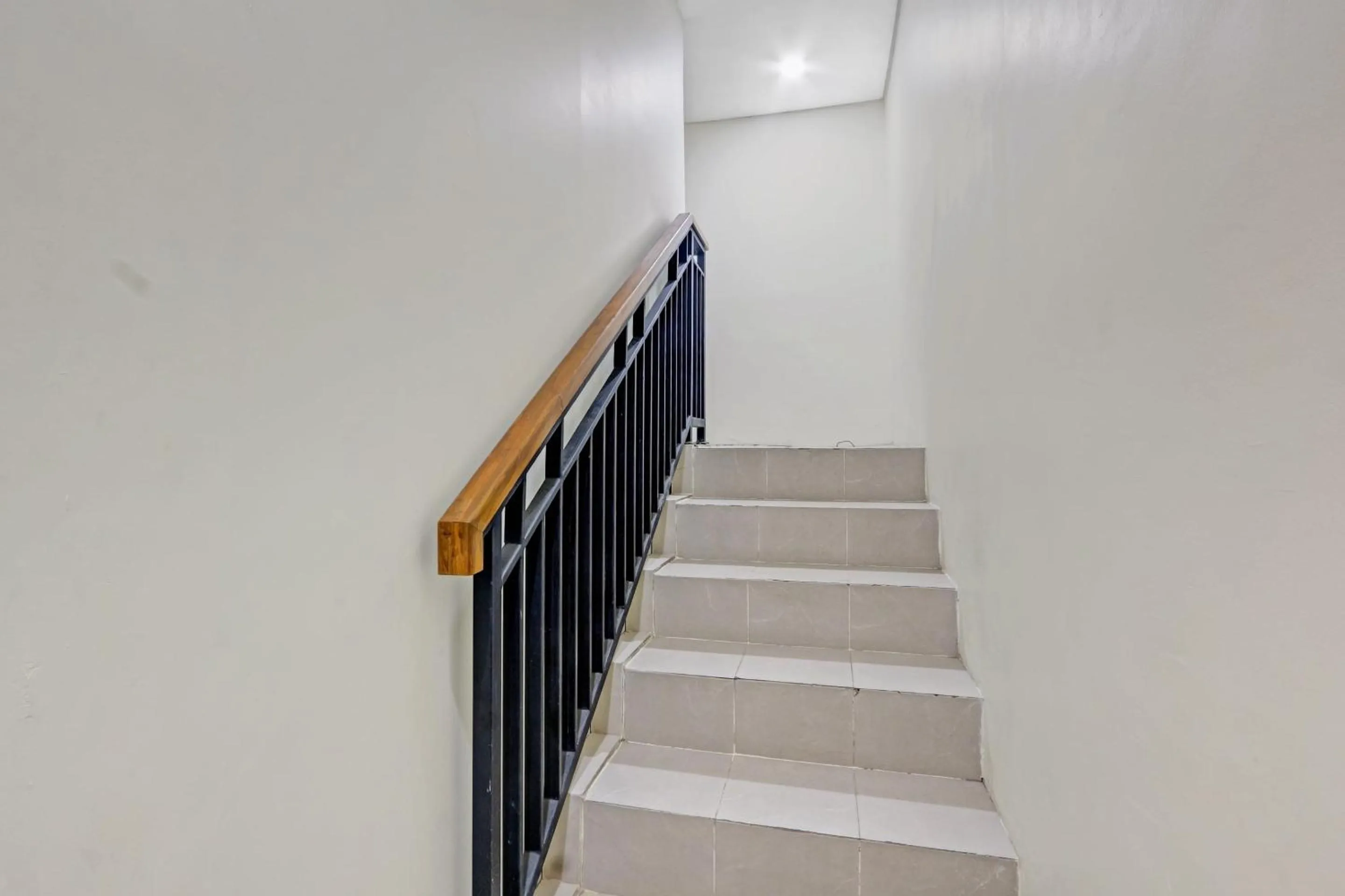 Lobby or reception in Capital O 90811 Myhome