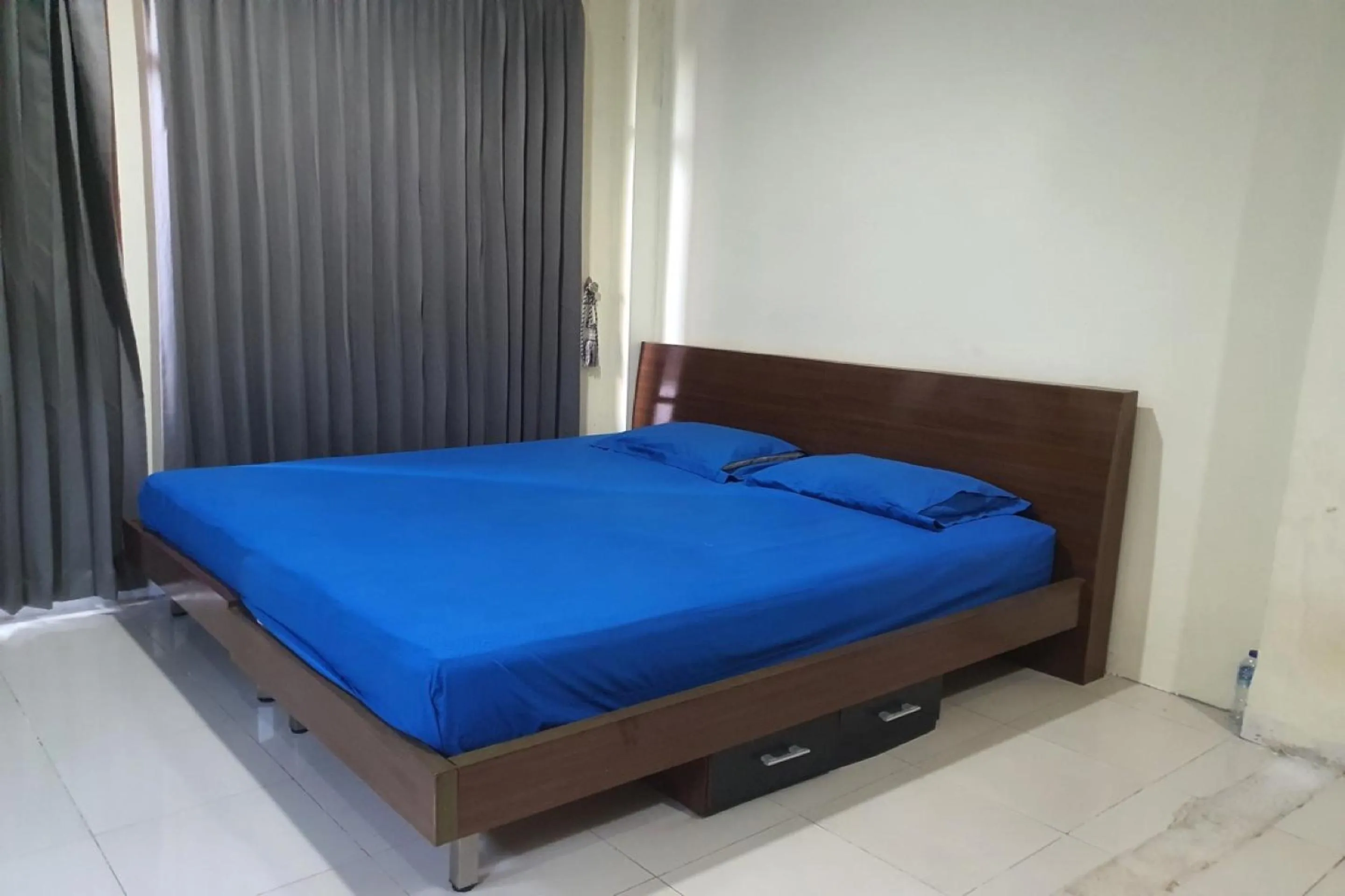 Bedroom, Bed in Hotel O Wisma Awal Fajar Syariah Near Mars Gym Bulukumba