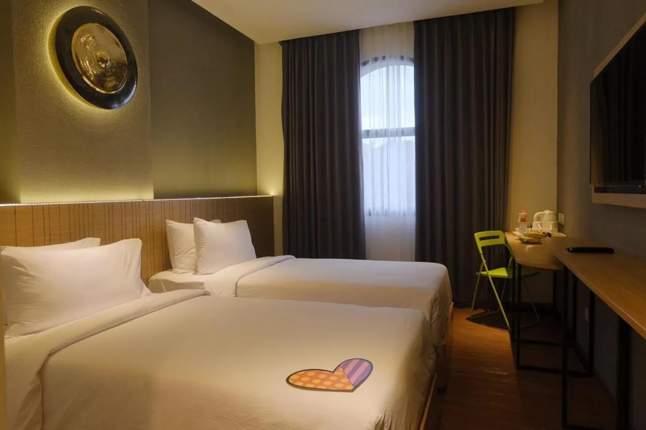 Bed in MaxOneHotels Loji Kridanggo @Boyolali