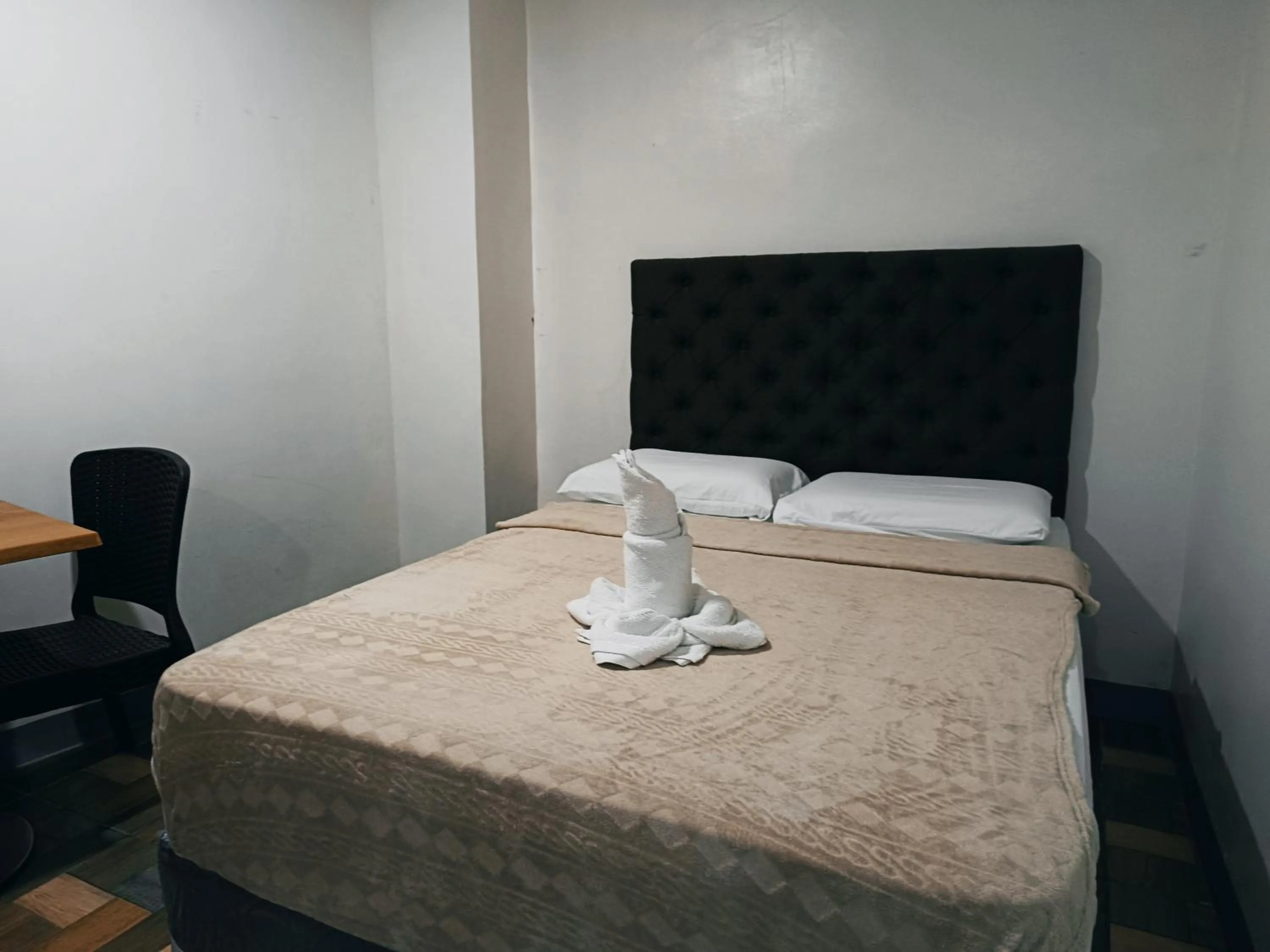 Bed in FB DORMITEL SUITES