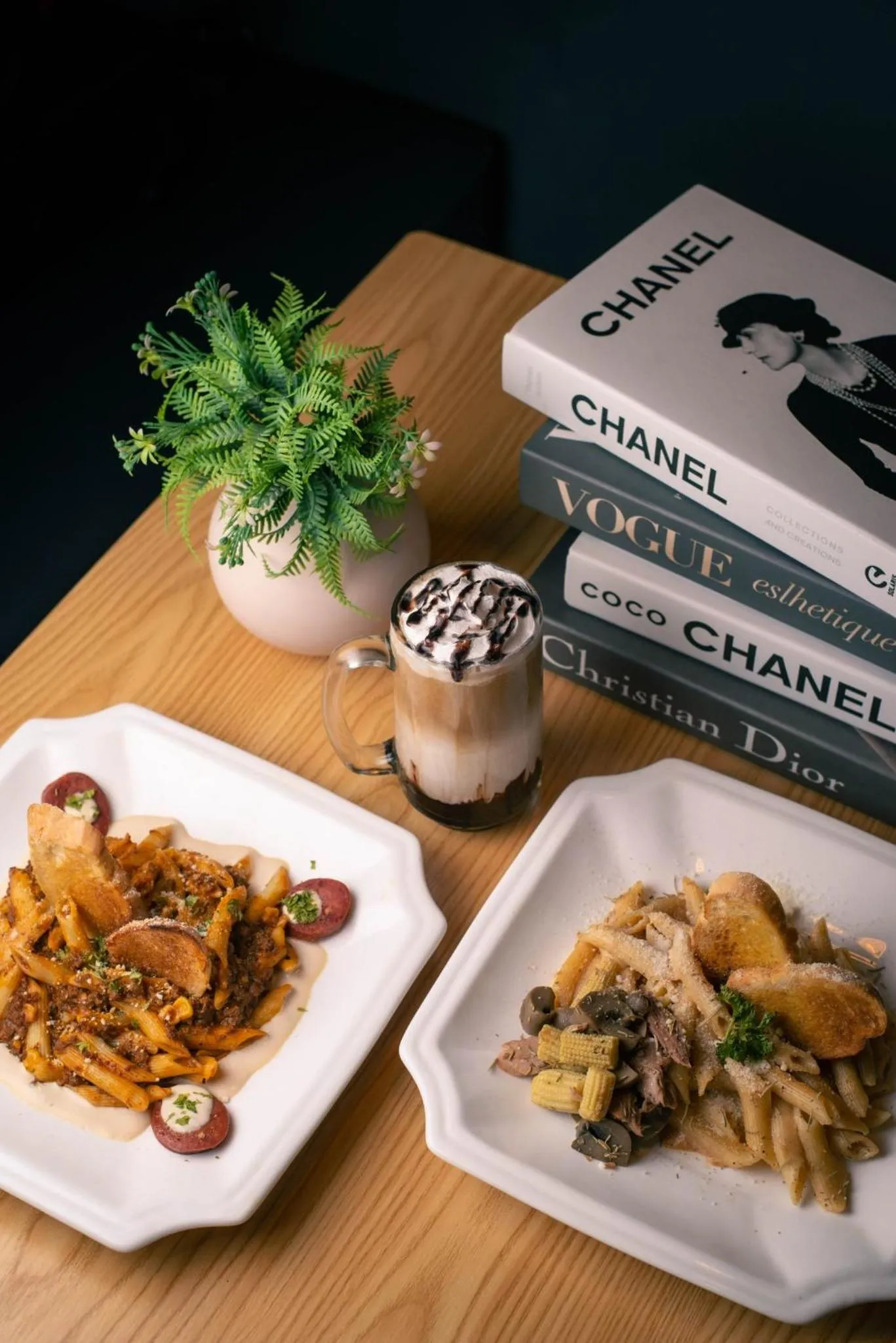 Restaurant/places to eat in FB DORMITEL SUITES