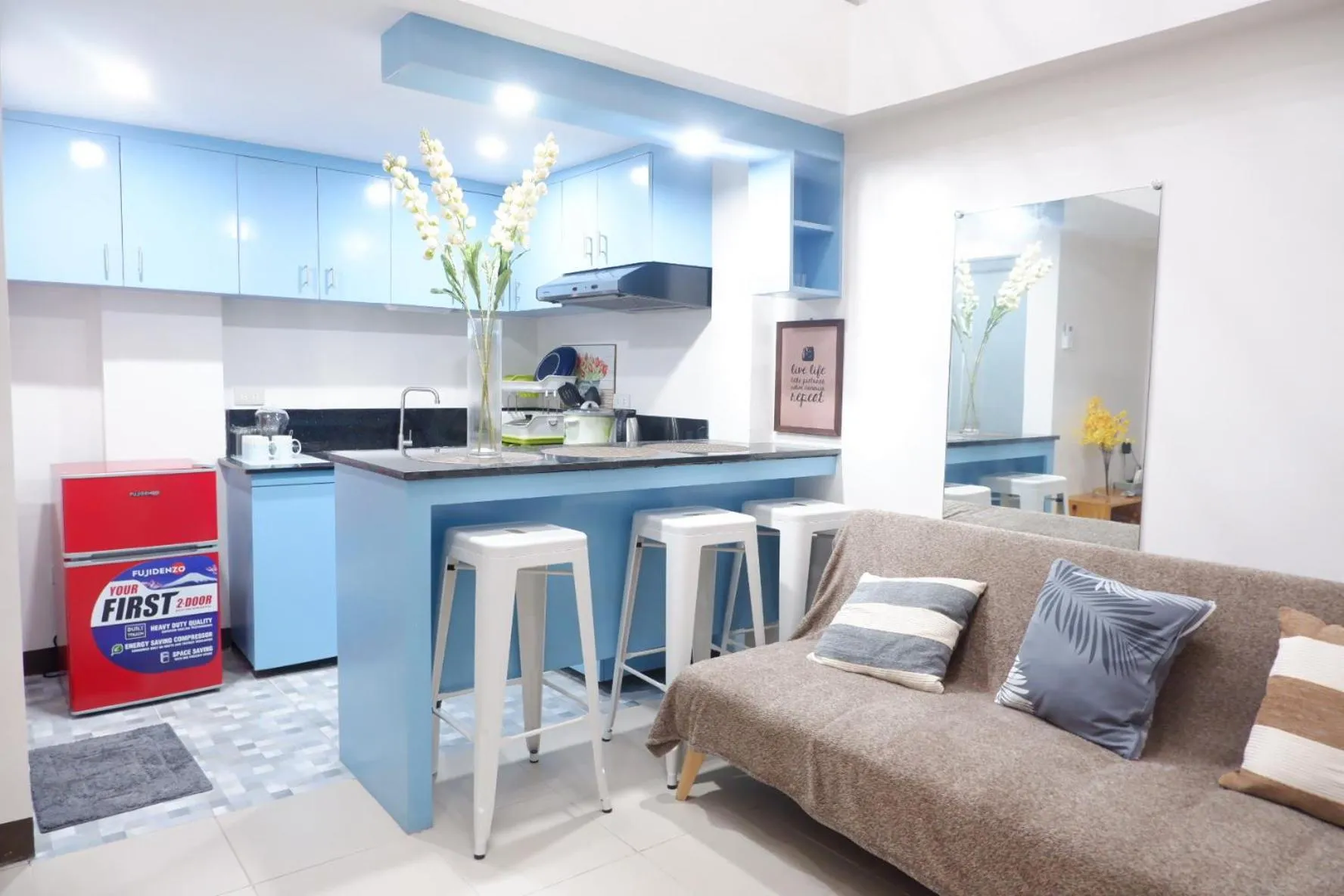 Kitchen or kitchenette in FB DORMITEL SUITES