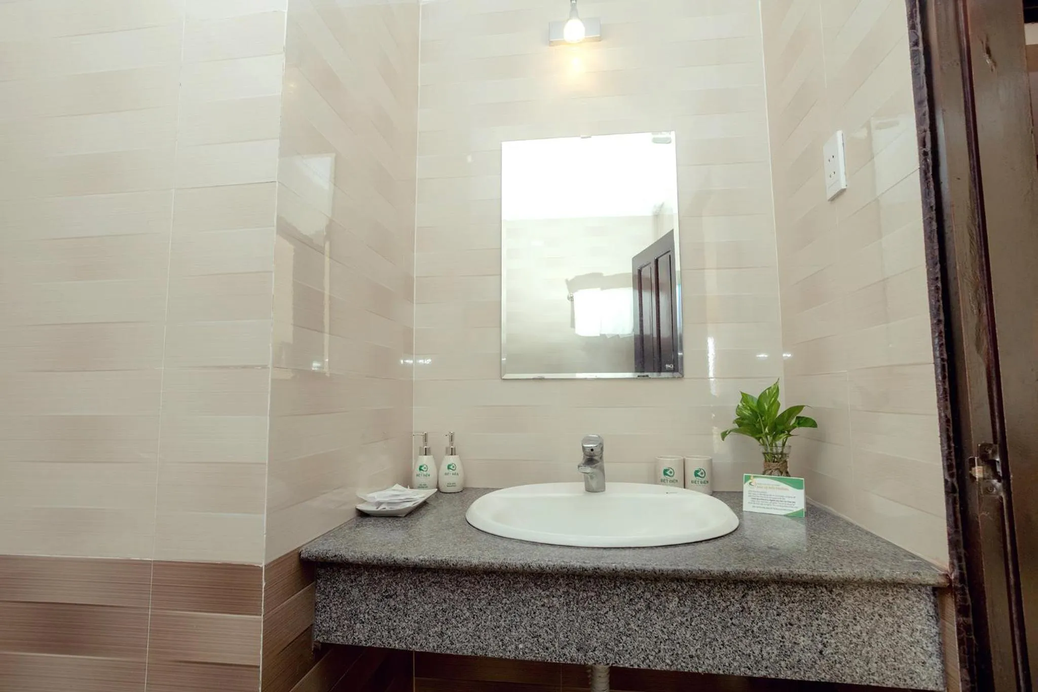 Bathroom in Biet Dien Hotel