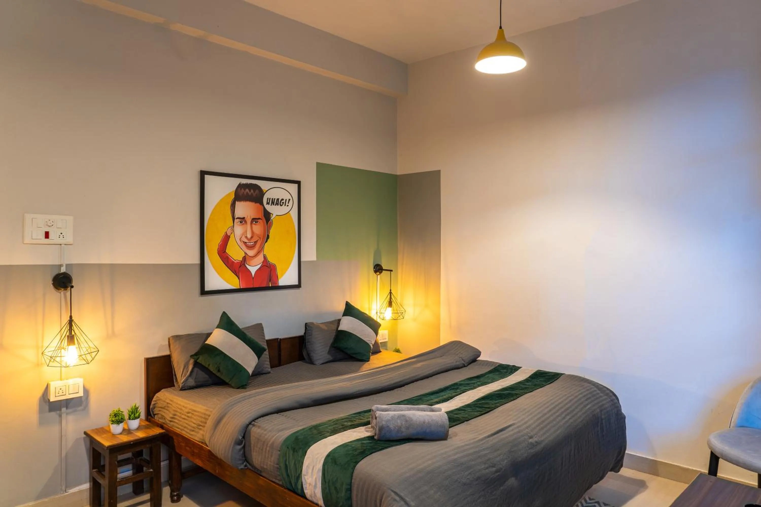 Bedroom, Bed in Whoopers Hostel Bir