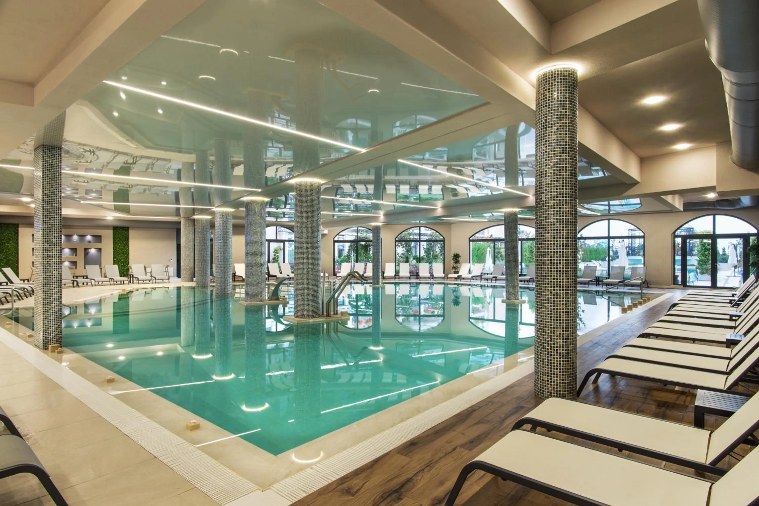 Spa and wellness centre/facilities in Casa di Fiore SPA and Medical Hotel, Mineral Pools & Private Beach