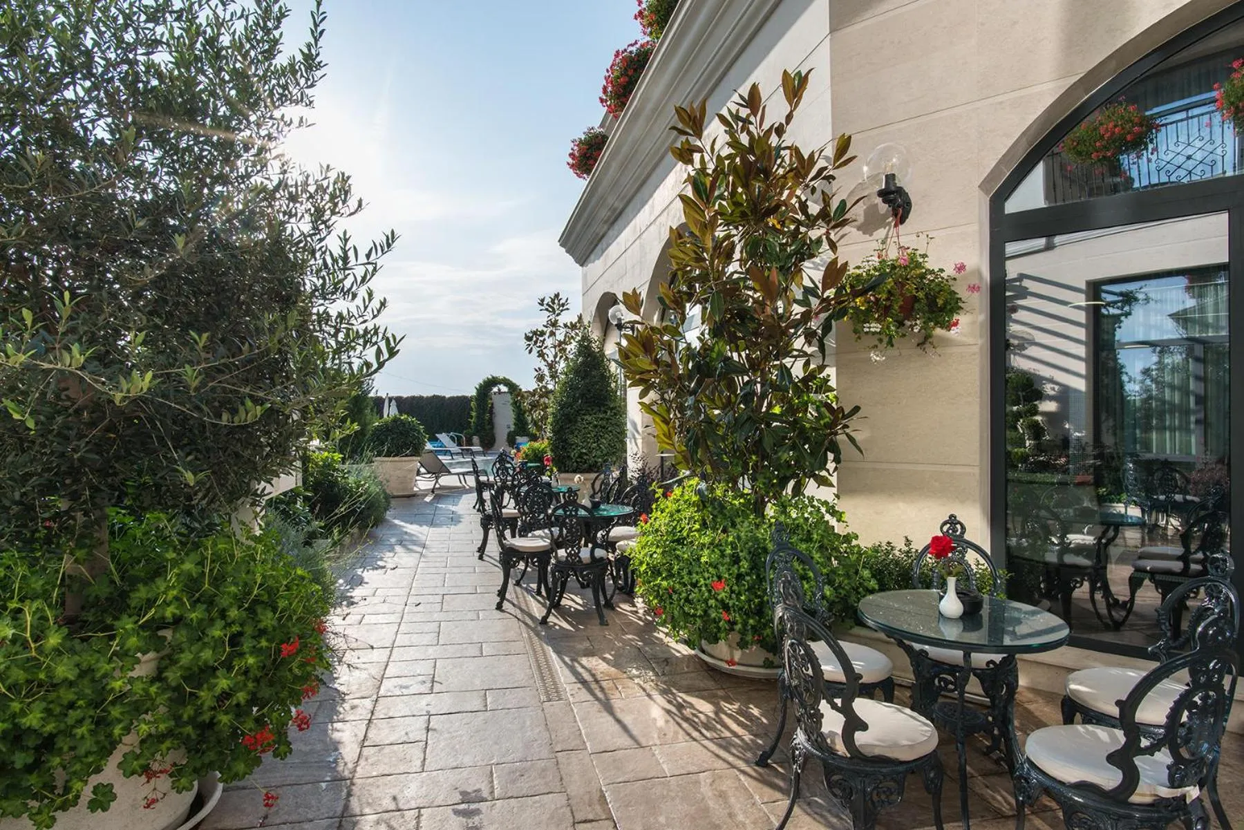 Patio in Casa di Fiore SPA and Medical Hotel, Mineral Pools & Private Beach