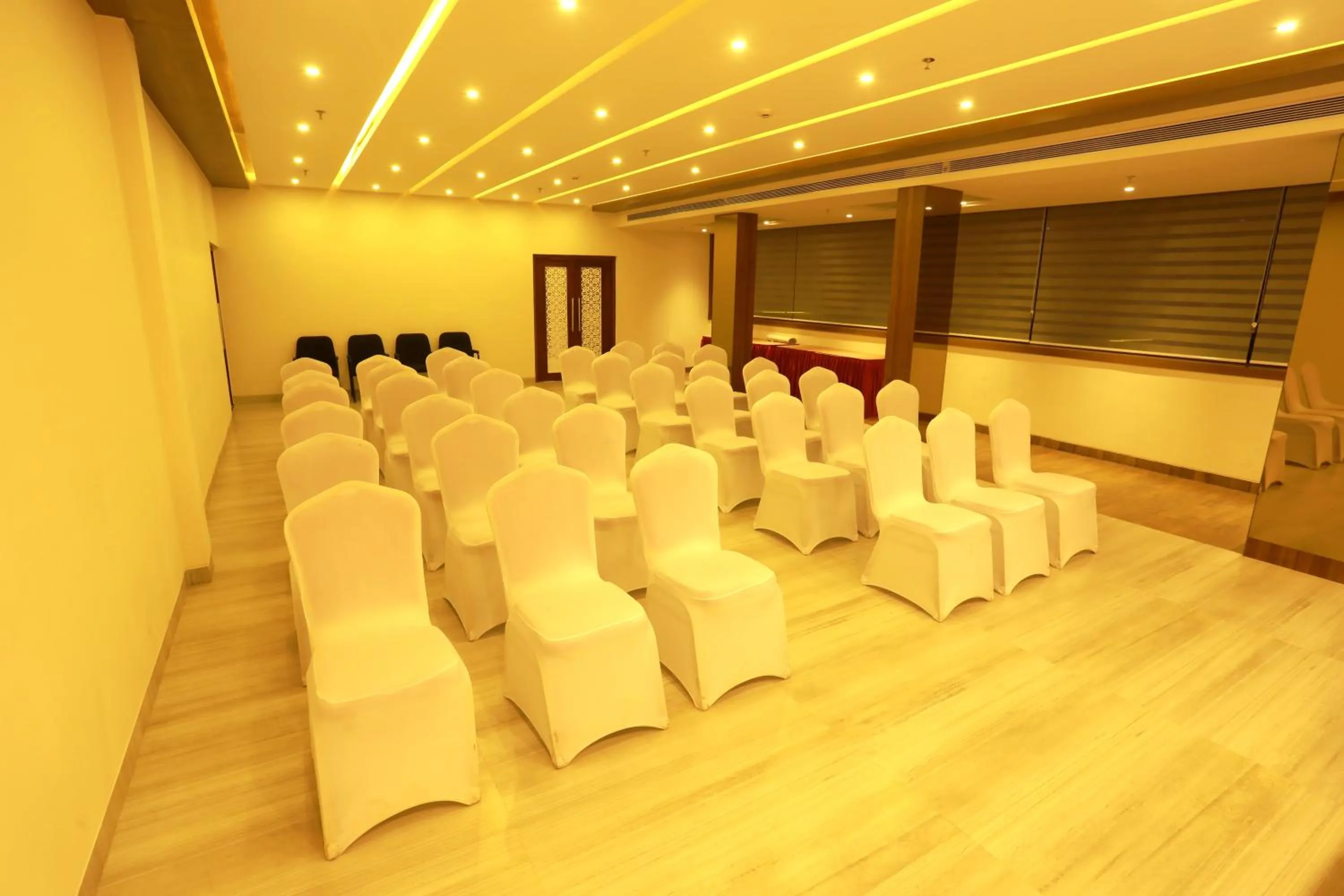 Banquet/Function facilities in Magnet Hotel